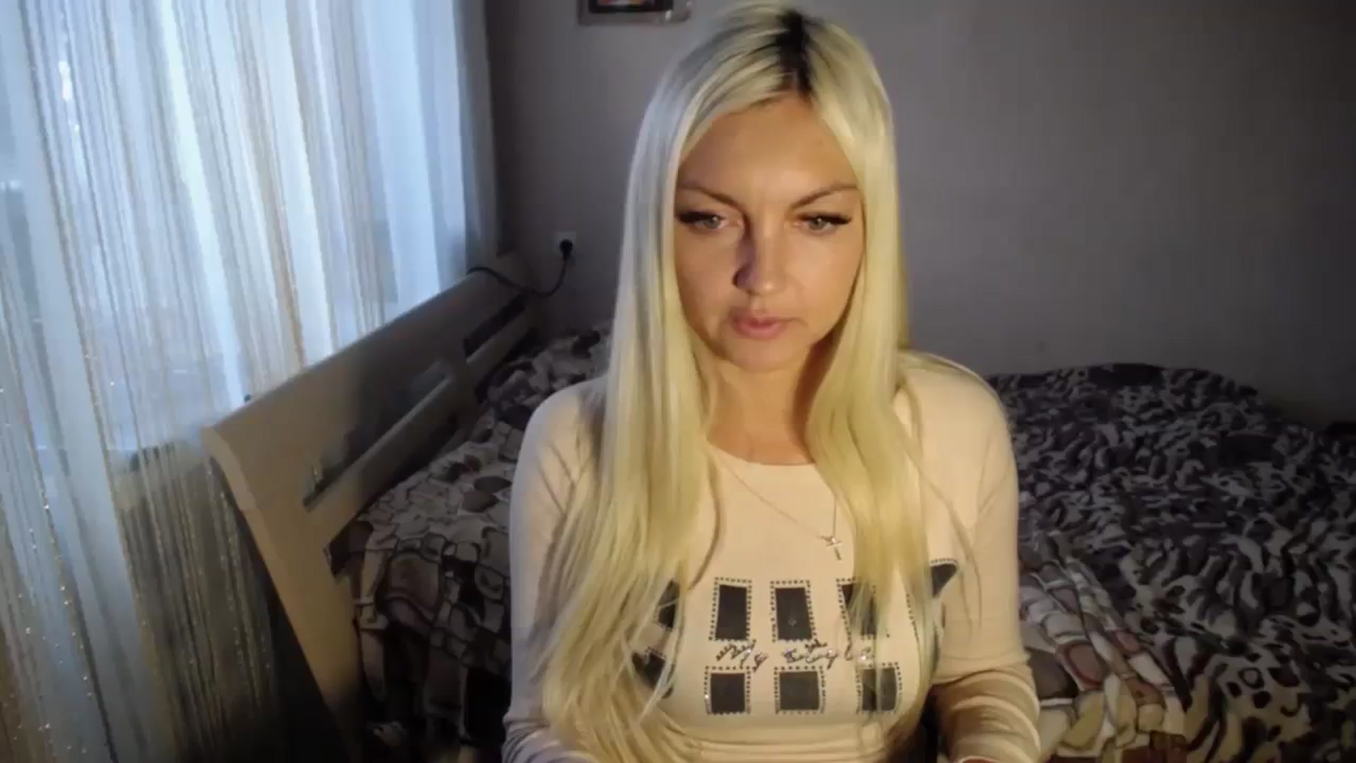 Gallery image thumbnail from AlissaMay's myfreecams stream on, 10/05/2023, 11:42 image 7 of 20