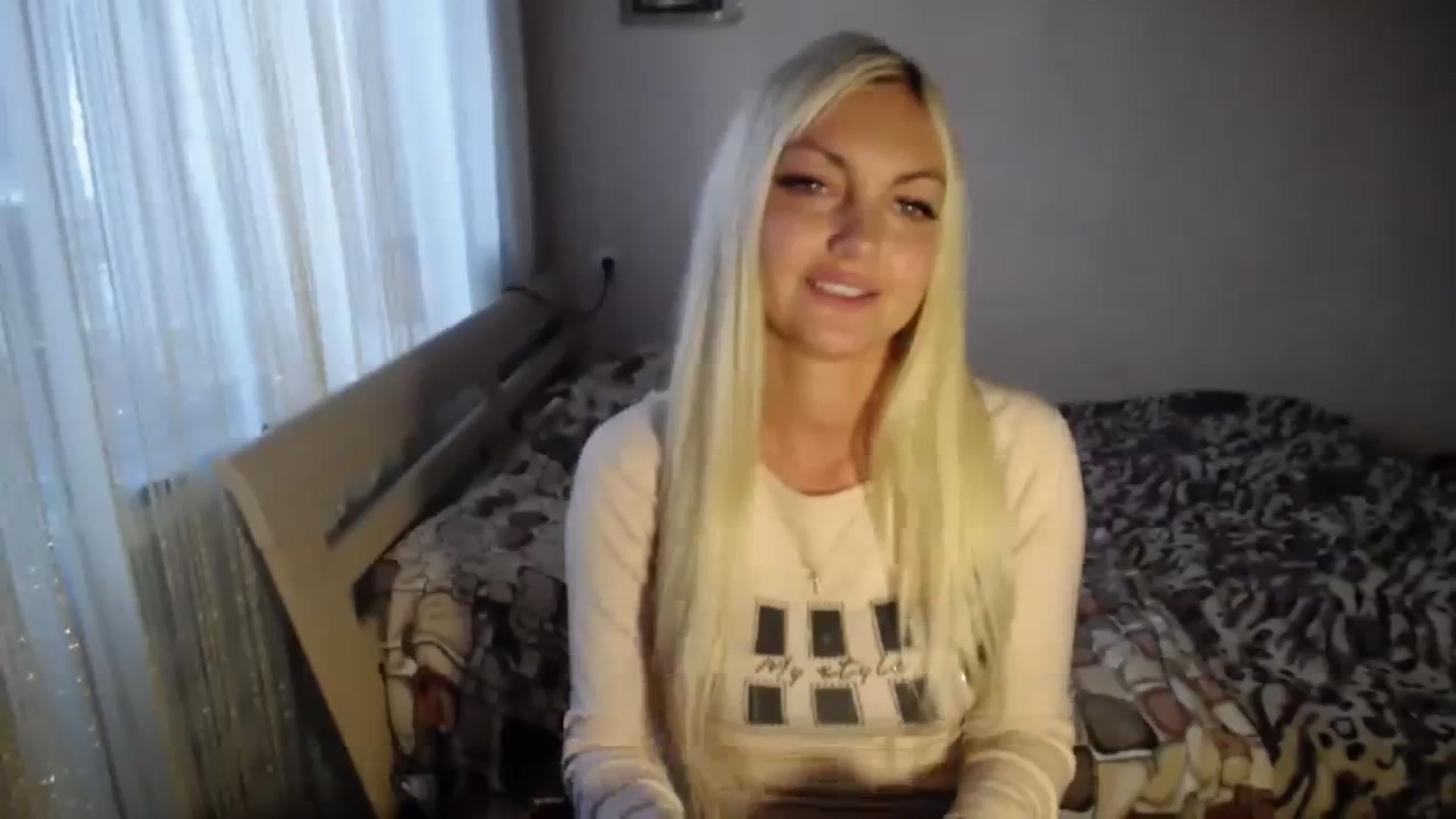 Gallery image thumbnail from AlissaMay's myfreecams stream on, 10/05/2023, 12:46 image 8 of 20