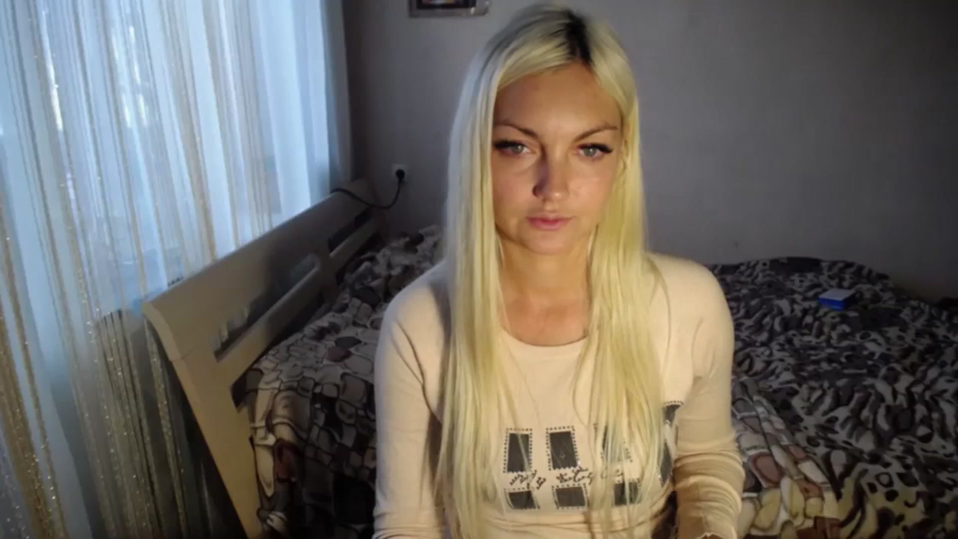 Gallery image thumbnail from AlissaMay's myfreecams stream on, 10/05/2023, 13:16 image 11 of 20