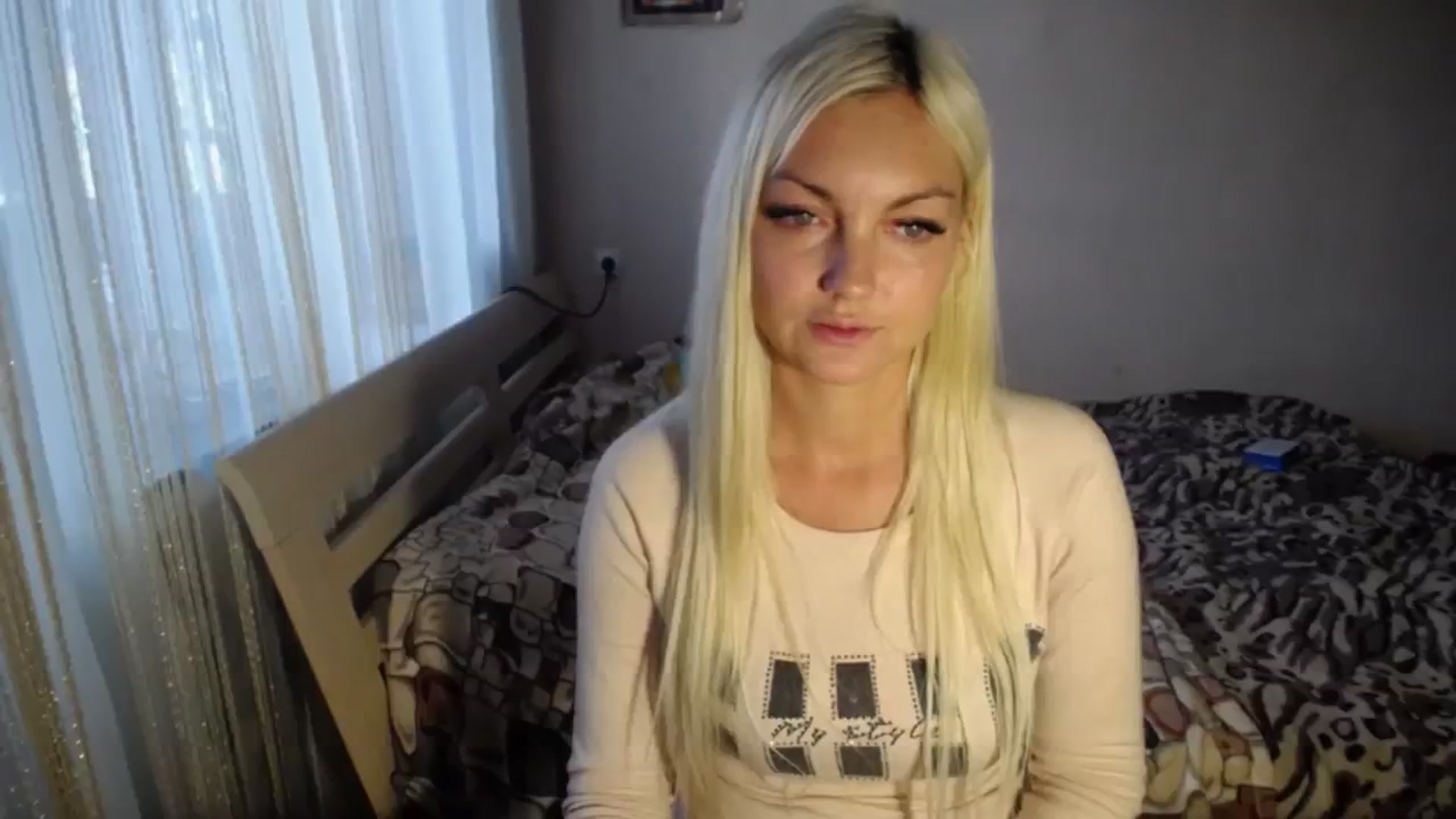 Gallery image thumbnail from AlissaMay's myfreecams stream on, 10/05/2023, 13:16 image 8 of 20