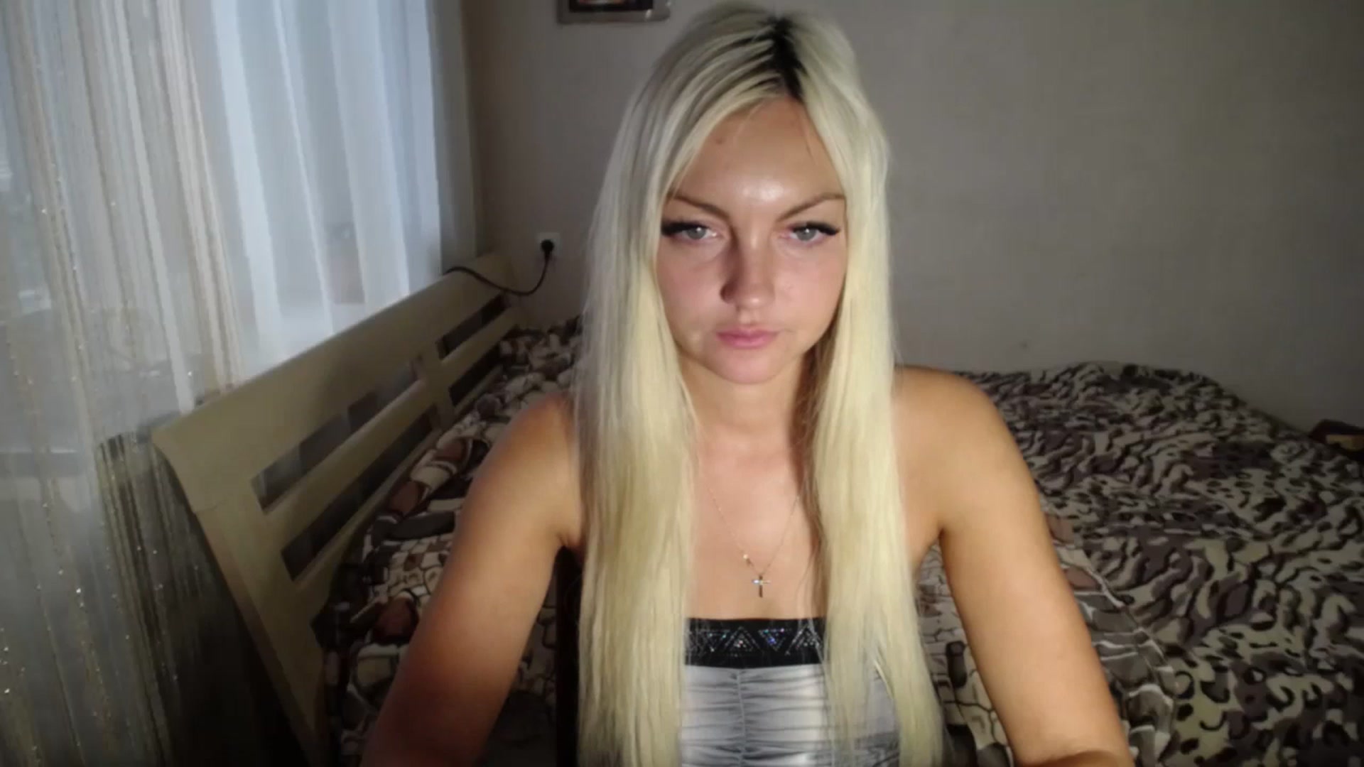 Gallery image thumbnail from AlissaMay's myfreecams stream on, 10/06/2023, 15:19 image 5 of 20