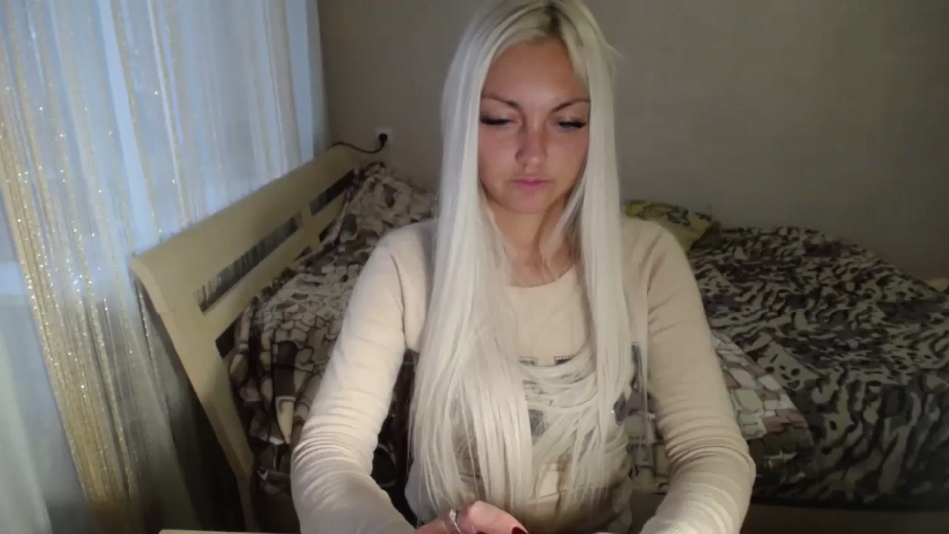Gallery image thumbnail from AlissaMay's myfreecams stream on, 10/13/2023, 14:33 image 7 of 20
