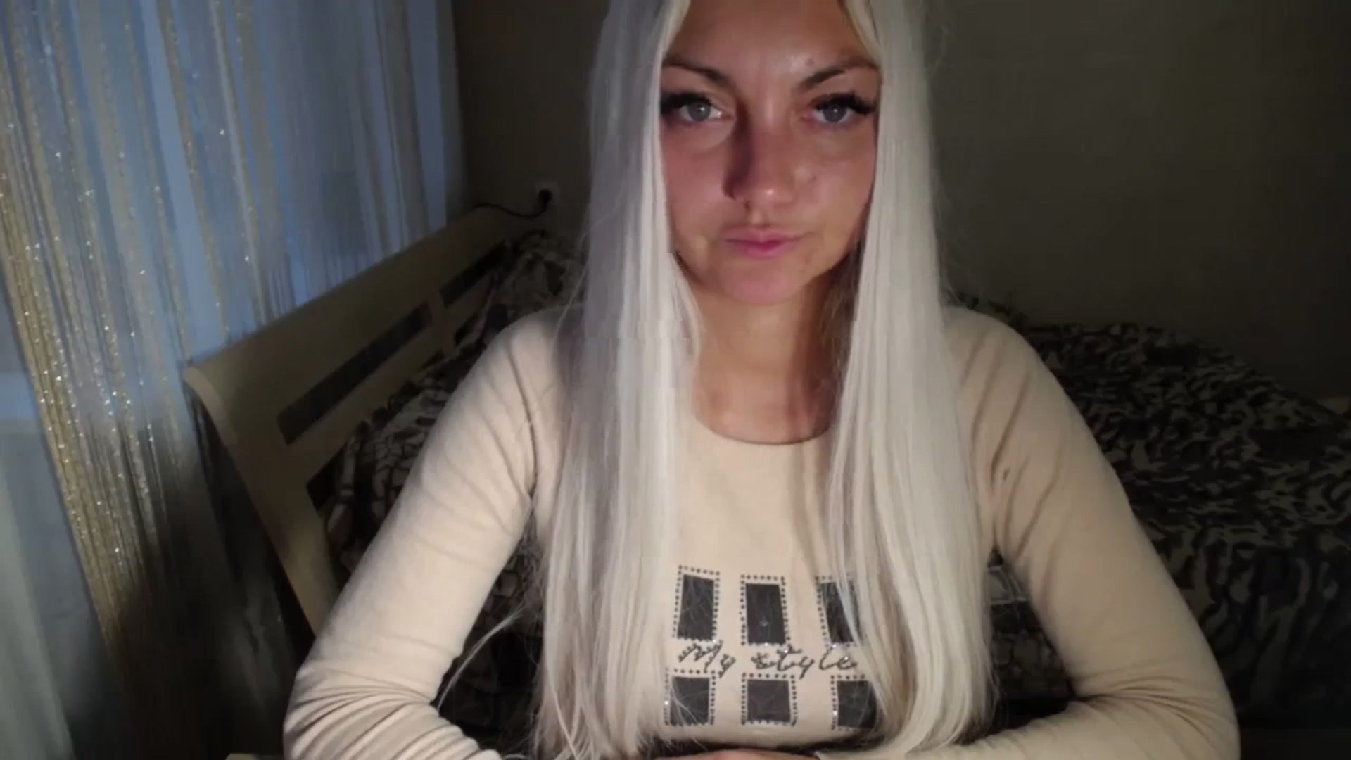 Gallery image thumbnail from AlissaMay's myfreecams stream on, 10/13/2023, 14:33 image 9 of 20