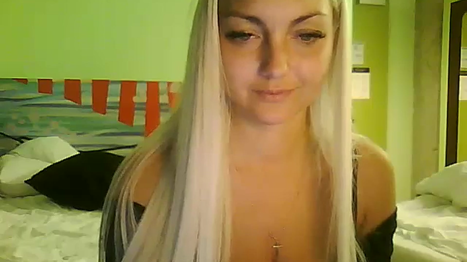 Gallery image thumbnail from AlissaMay's myfreecams stream on, 10/30/2023, 17:20 image 11 of 20
