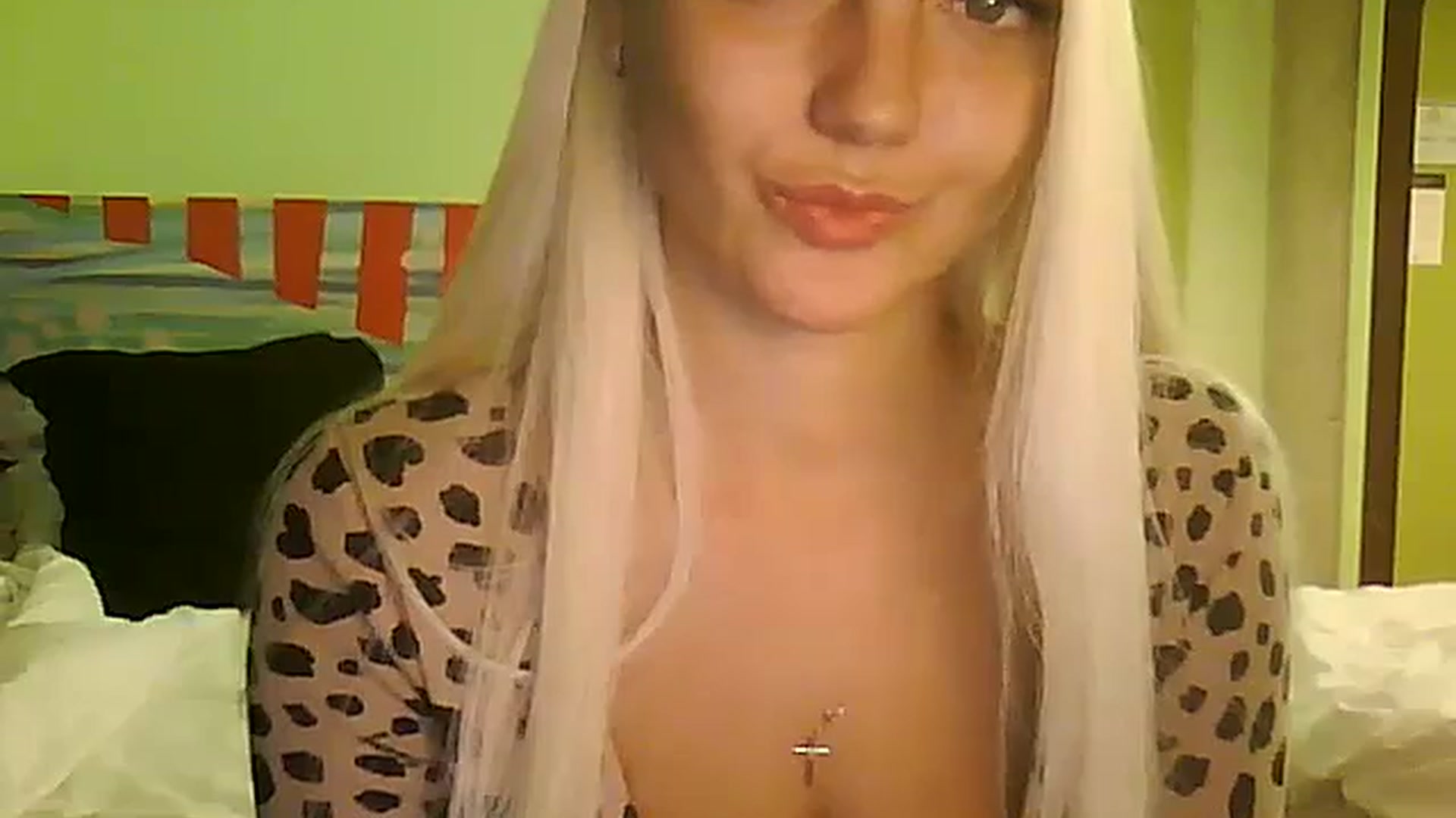 Gallery image thumbnail from AlissaMay's myfreecams stream on, 11/01/2023, 16:42 image 12 of 20