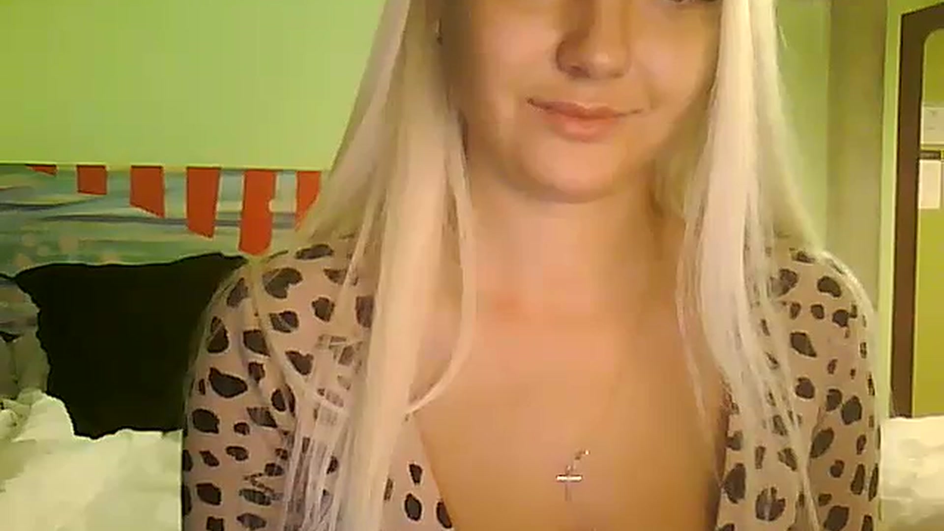 Gallery image thumbnail from AlissaMay's myfreecams stream on, 11/01/2023, 16:42 image 11 of 20