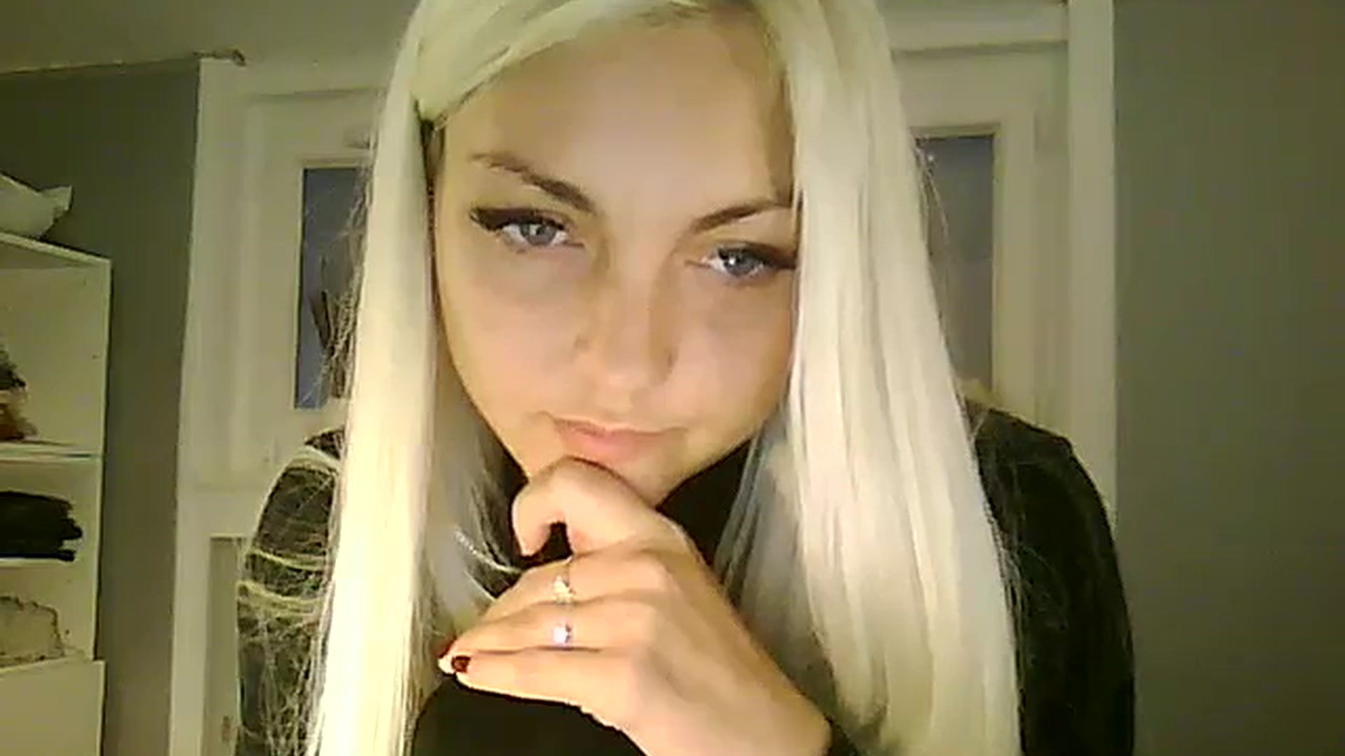 Gallery image thumbnail from AlissaMay's myfreecams stream on, 11/03/2023, 16:16 image 5 of 20