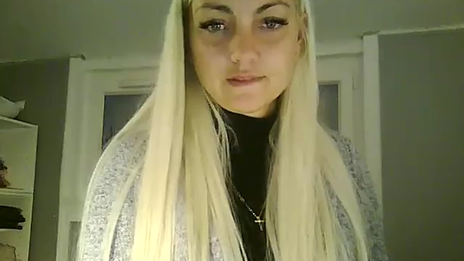 Gallery image thumbnail from AlissaMay's myfreecams stream on, 11/03/2023, 16:16 image 19 of 20
