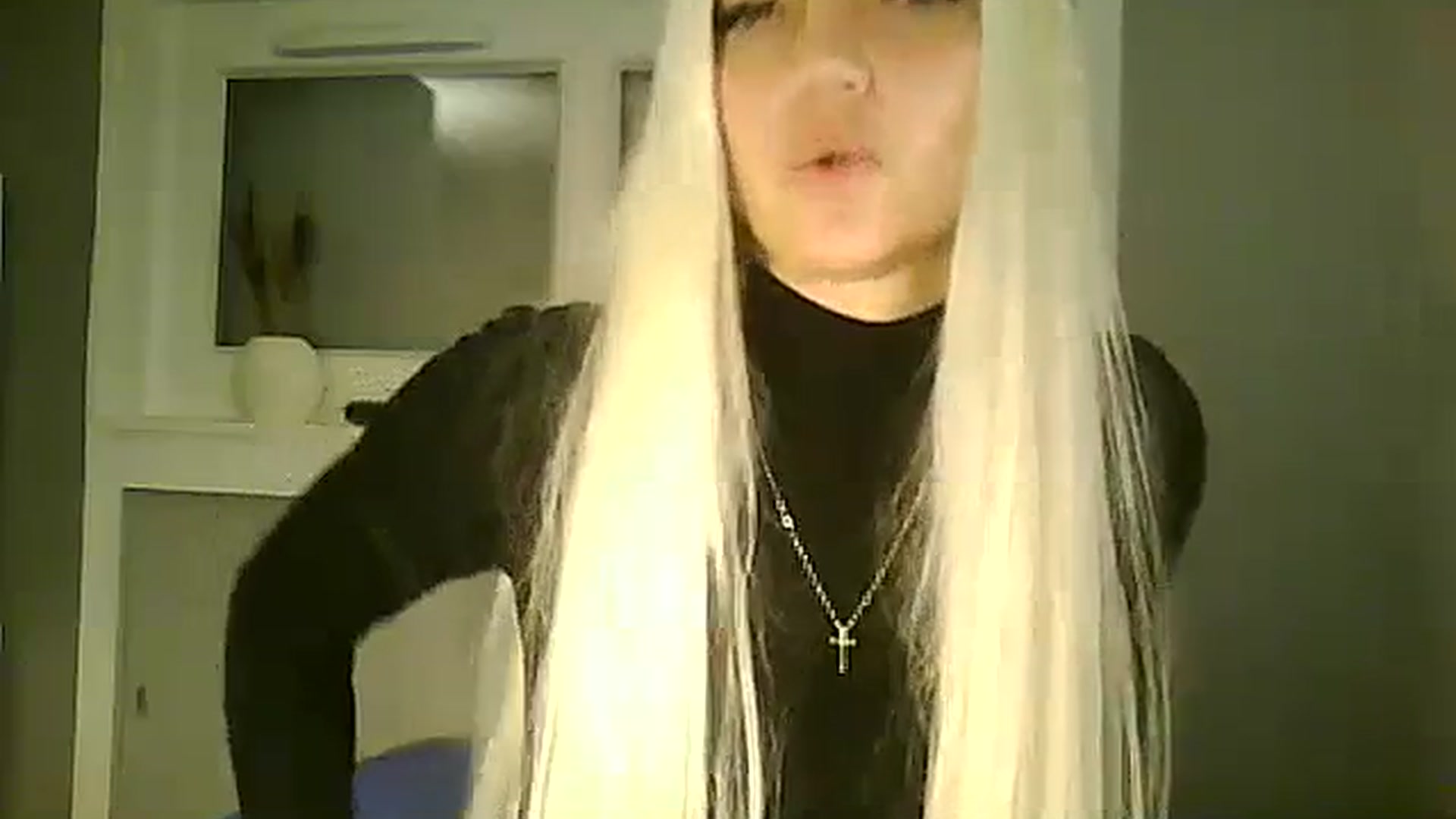 Gallery image thumbnail from AlissaMay's myfreecams stream on, 11/03/2023, 19:09 image 12 of 20