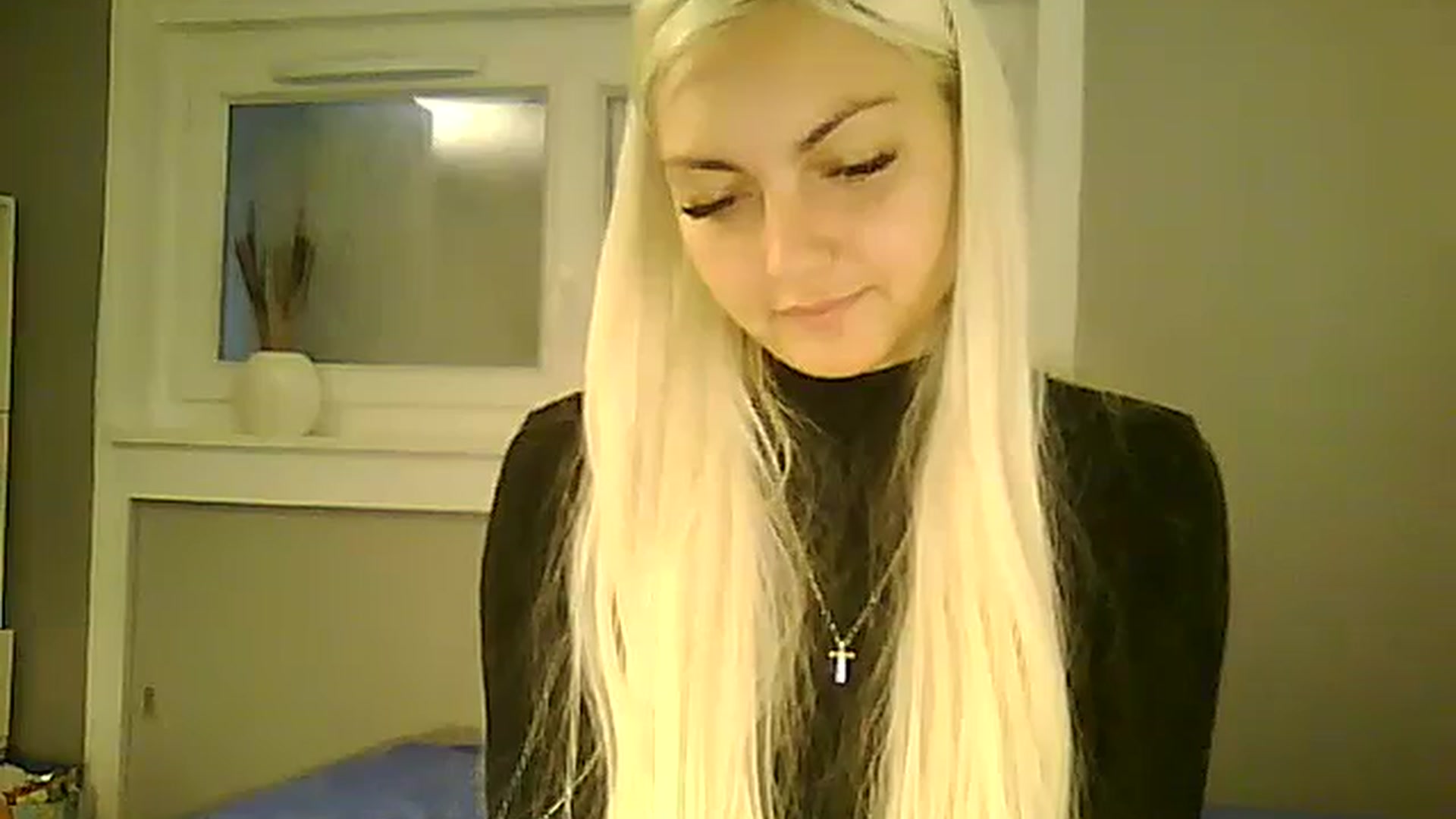 Gallery image thumbnail from AlissaMay's myfreecams stream on, 11/04/2023, 15:12 image 13 of 20