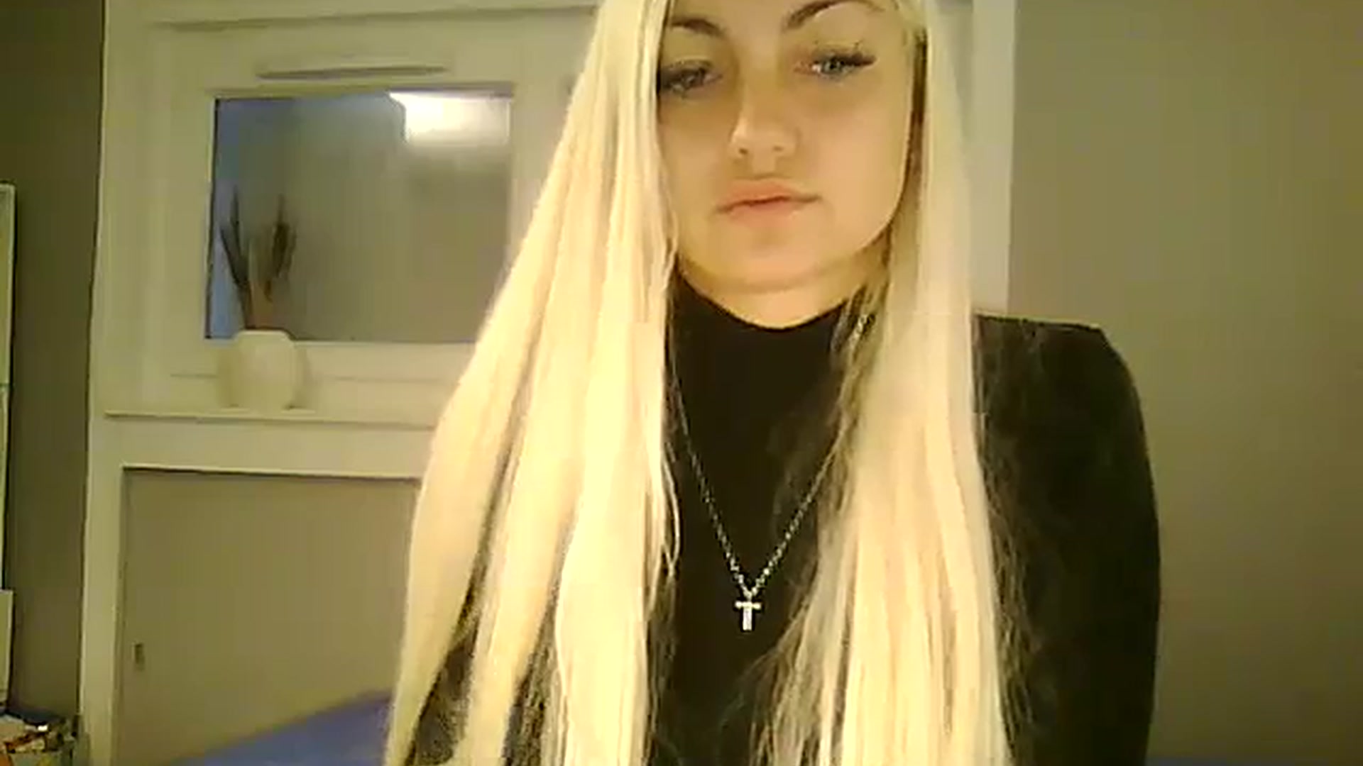 Gallery image thumbnail from AlissaMay's myfreecams stream on, 11/04/2023, 15:12 image 15 of 20