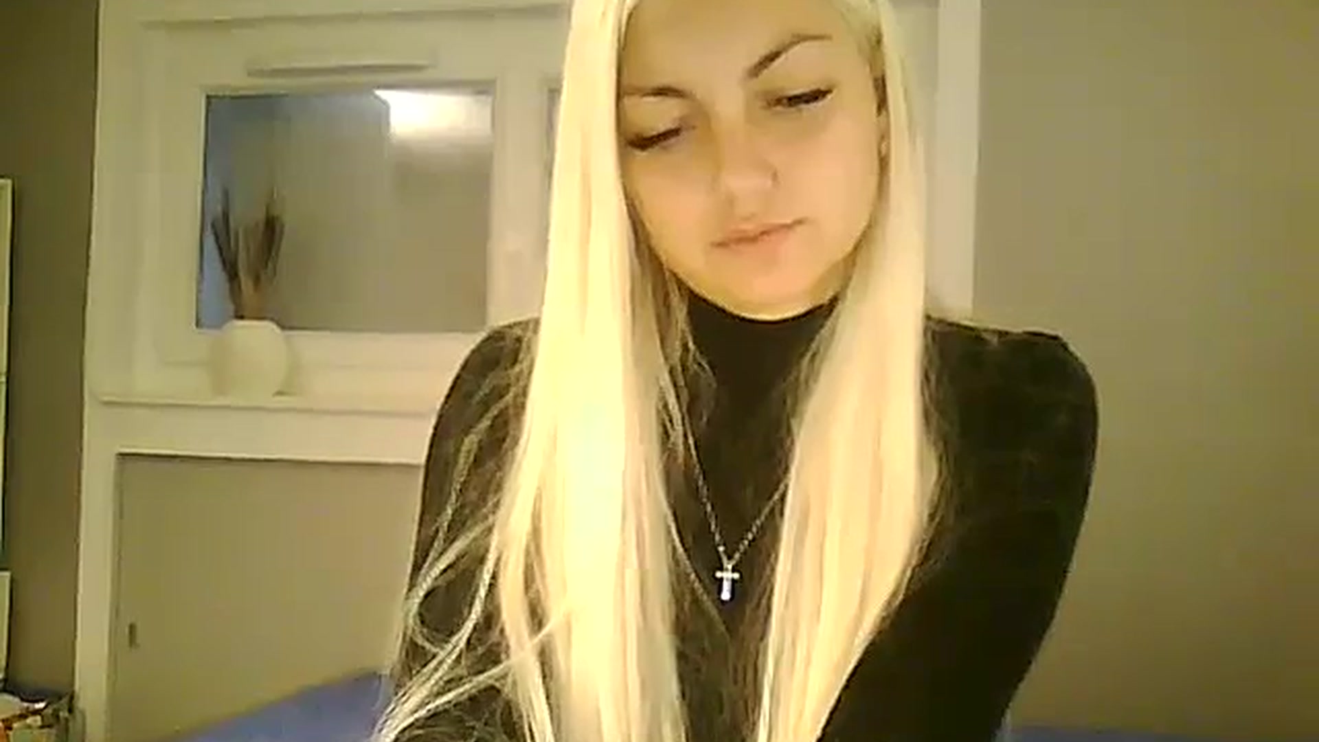 Gallery image thumbnail from AlissaMay's myfreecams stream on, 11/04/2023, 15:12 image 8 of 20