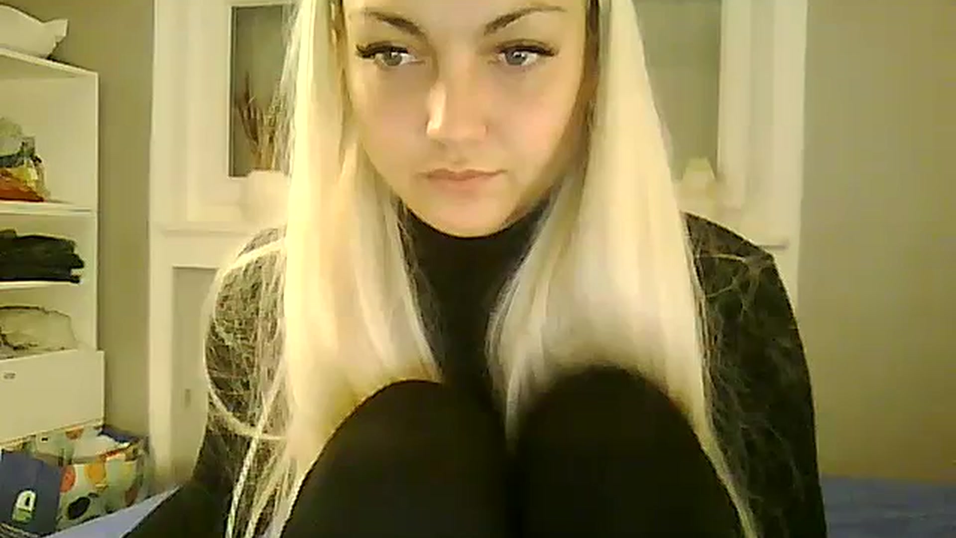 Gallery image thumbnail from AlissaMay's myfreecams stream on, 11/04/2023, 18:09 image 14 of 20