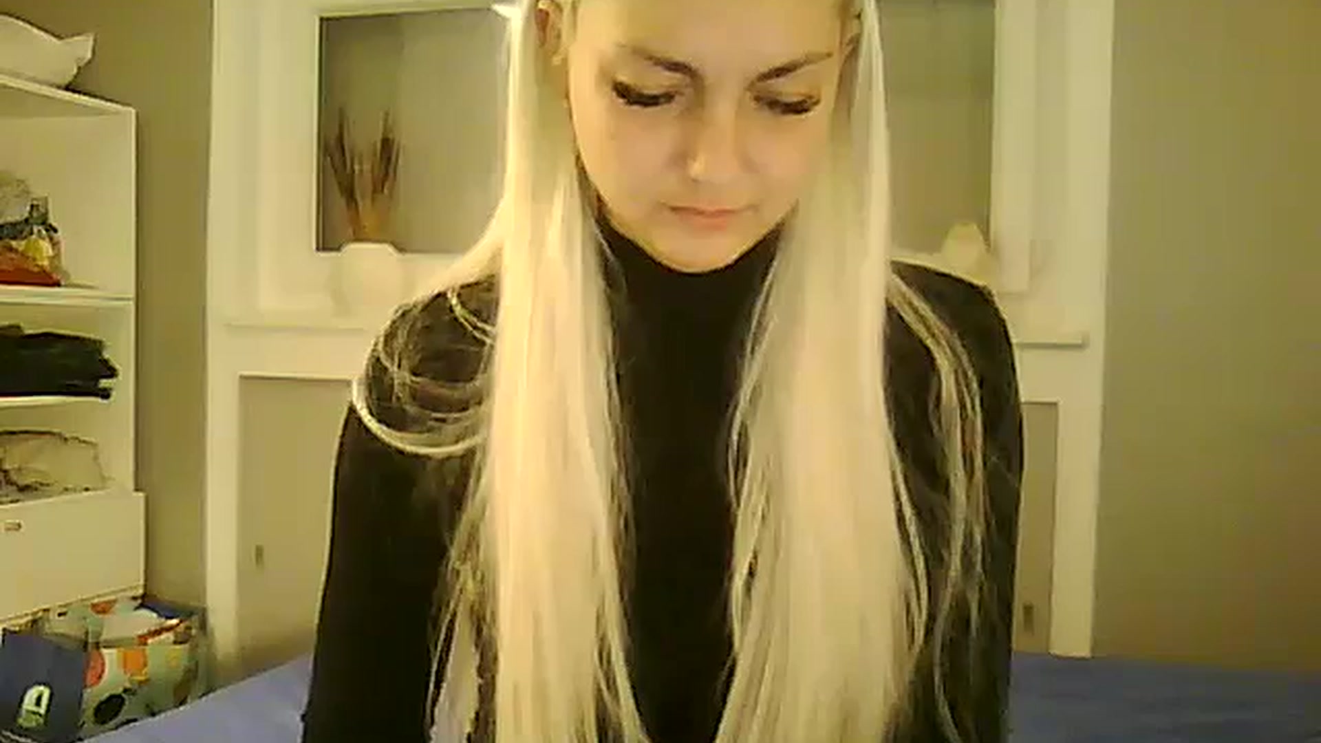 Gallery image thumbnail from AlissaMay's myfreecams stream on, 11/04/2023, 18:09 image 1 of 20