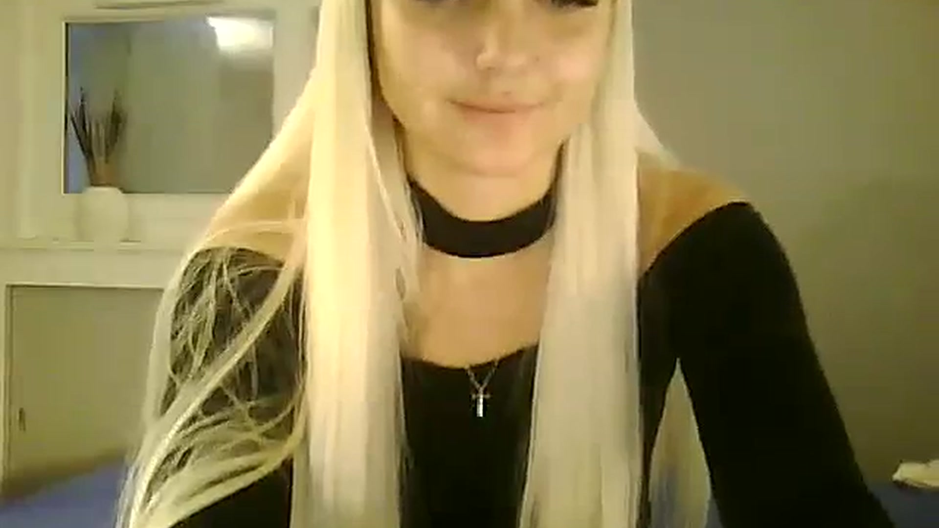 Gallery image thumbnail from AlissaMay's myfreecams stream on, 11/07/2023, 16:02 image 9 of 20
