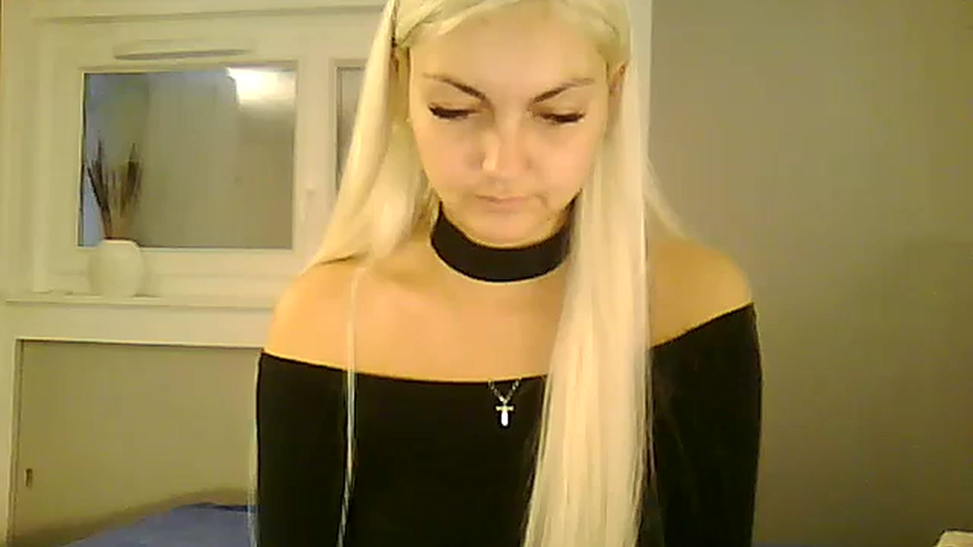 Gallery image thumbnail from AlissaMay's myfreecams stream on, 11/07/2023, 16:02 image 3 of 20