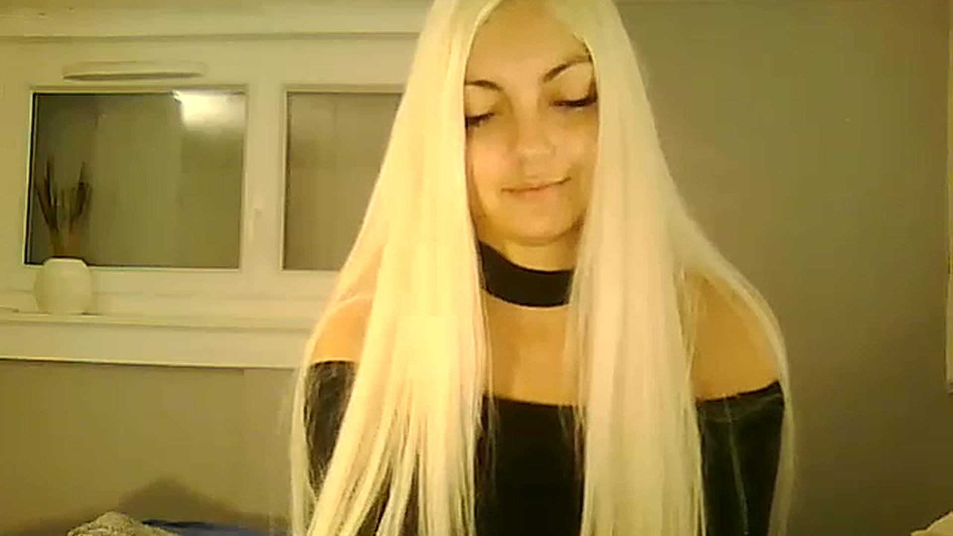 Gallery image thumbnail from AlissaMay's myfreecams stream on, 11/07/2023, 16:53 image 11 of 20