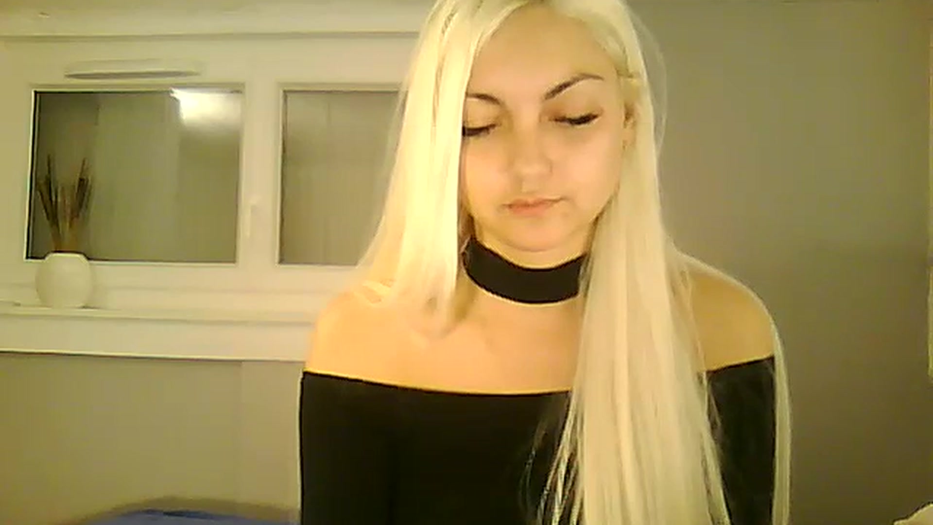 Gallery image thumbnail from AlissaMay's myfreecams stream on, 11/07/2023, 16:53 image 19 of 20