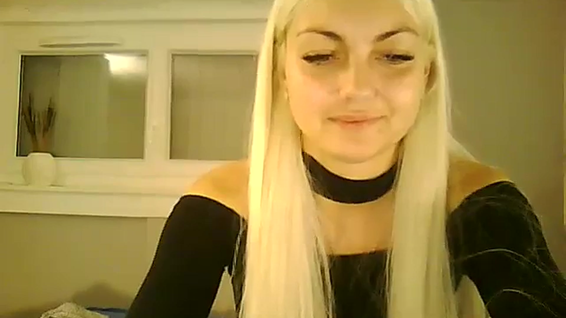 Gallery image thumbnail from AlissaMay's myfreecams stream on, 11/07/2023, 16:53 image 7 of 20