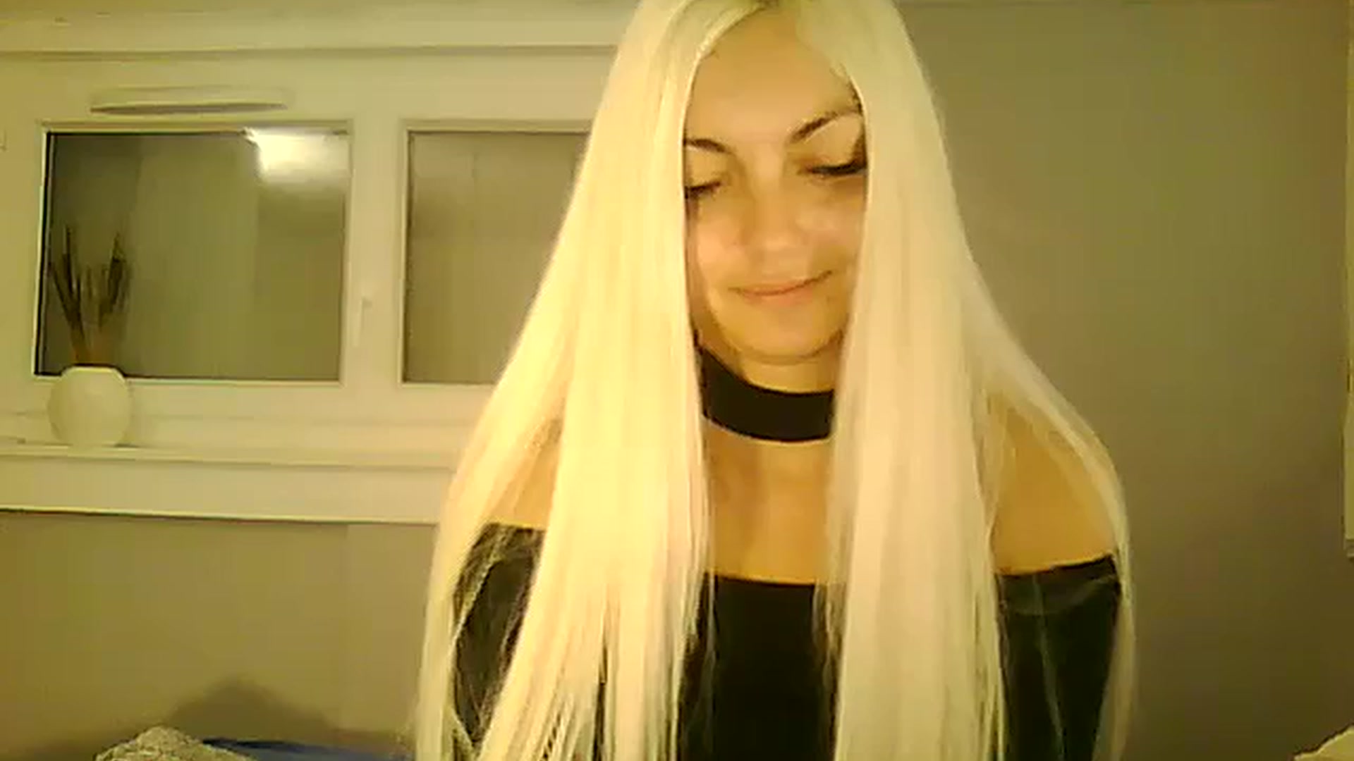 Gallery image thumbnail from AlissaMay's myfreecams stream on, 11/07/2023, 16:53 image 12 of 20