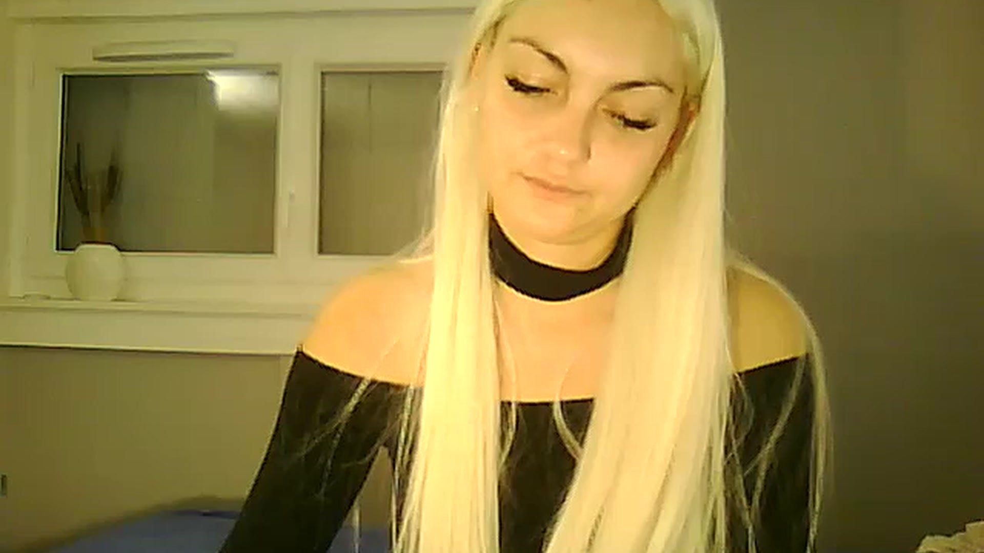 Gallery image thumbnail from AlissaMay's myfreecams stream on, 11/07/2023, 17:44 image 6 of 20