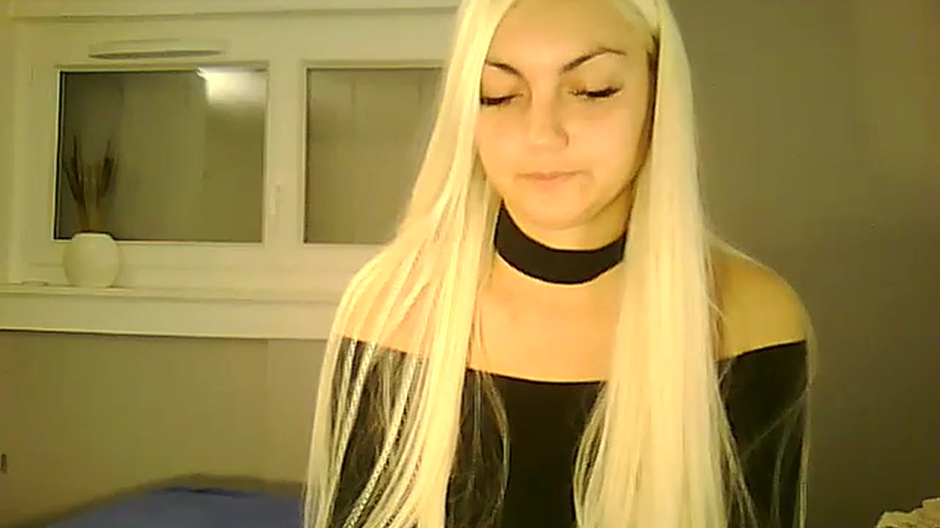 Gallery image thumbnail from AlissaMay's myfreecams stream on, 11/07/2023, 17:44 image 7 of 20