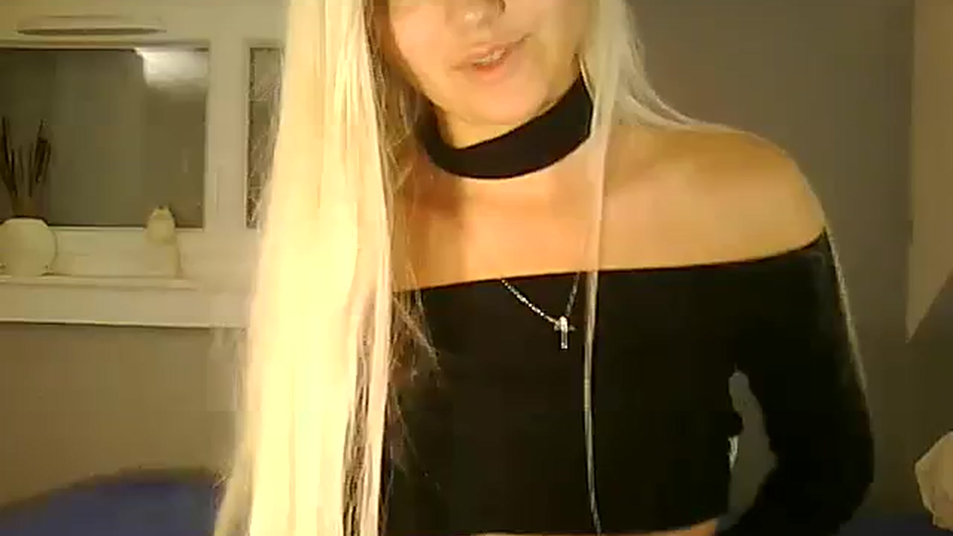 Gallery image thumbnail from AlissaMay's myfreecams stream on, 11/08/2023, 16:55 image 9 of 20