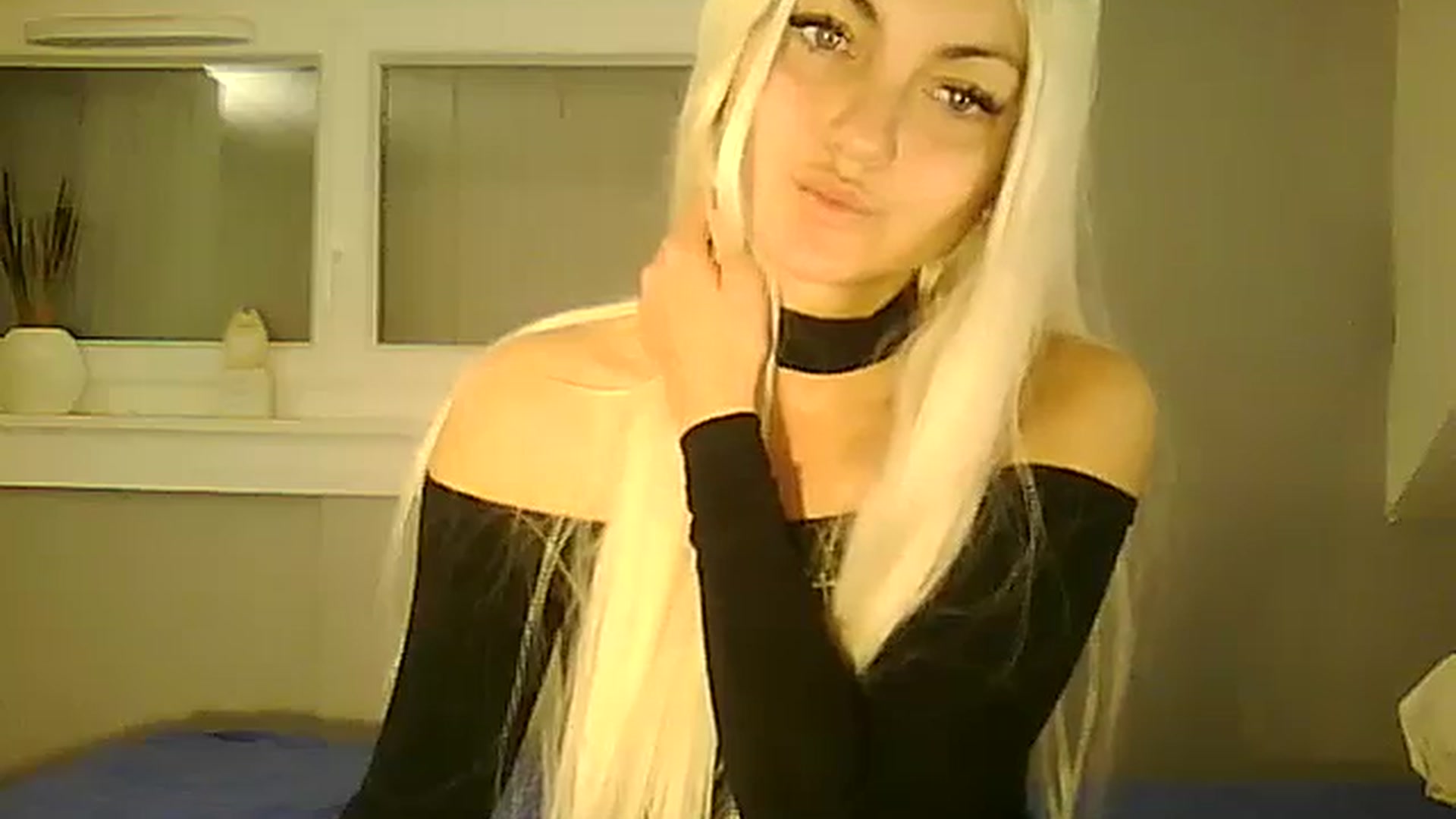 Gallery image thumbnail from AlissaMay's myfreecams stream on, 11/08/2023, 16:55 image 4 of 20
