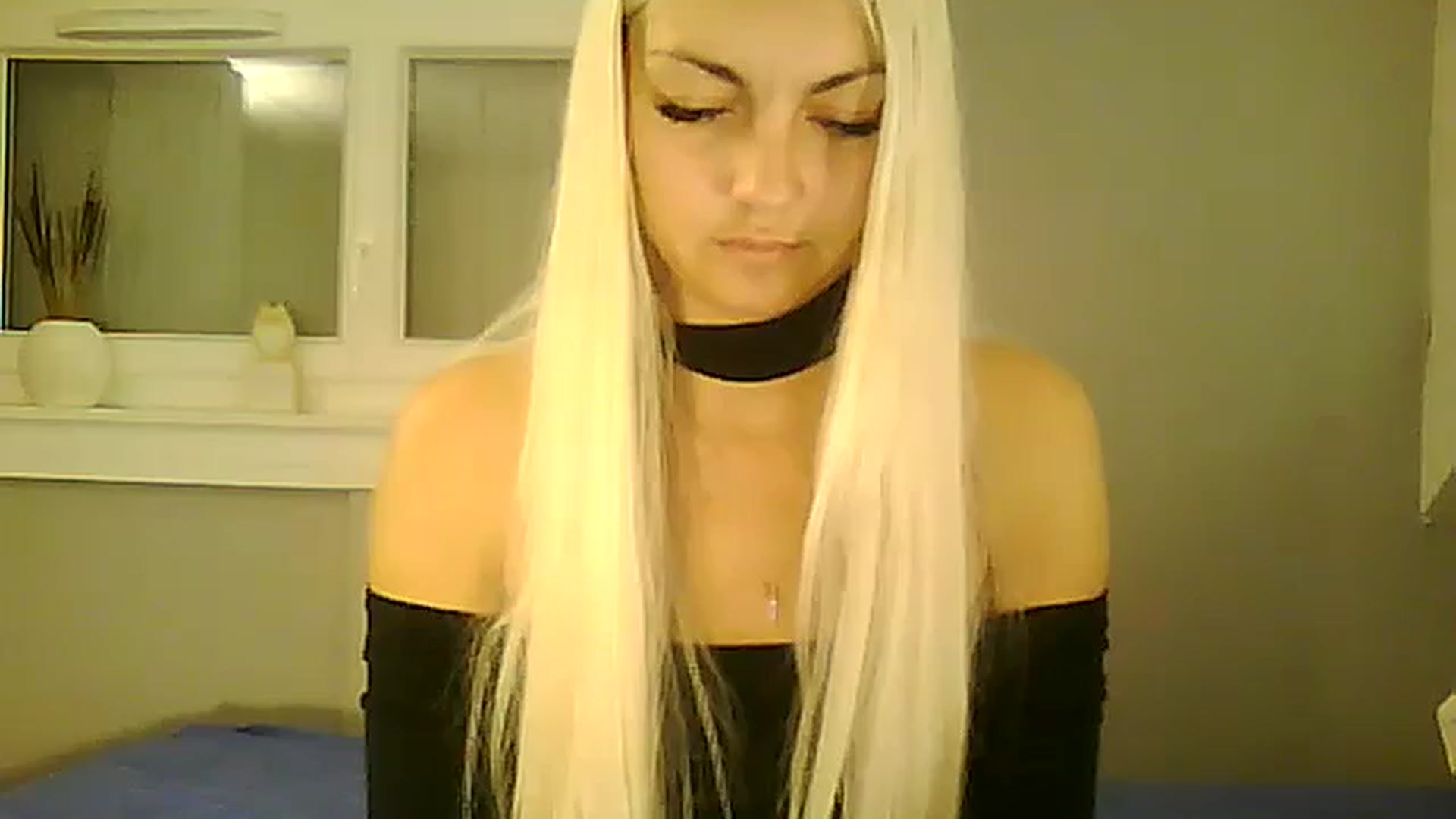 Gallery image thumbnail from AlissaMay's myfreecams stream on, 11/08/2023, 17:29 image 4 of 20