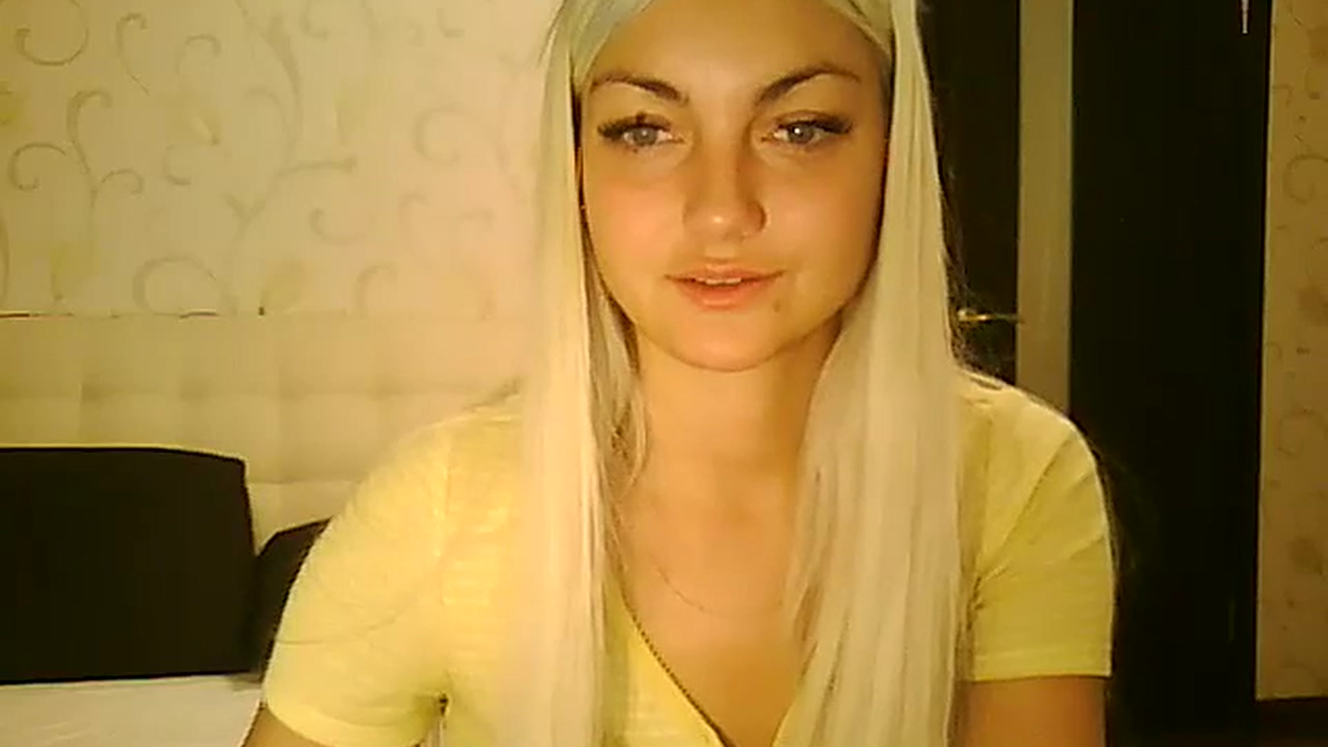 Gallery image thumbnail from AlissaMay's myfreecams stream on, 11/11/2023, 17:43 image 2 of 20