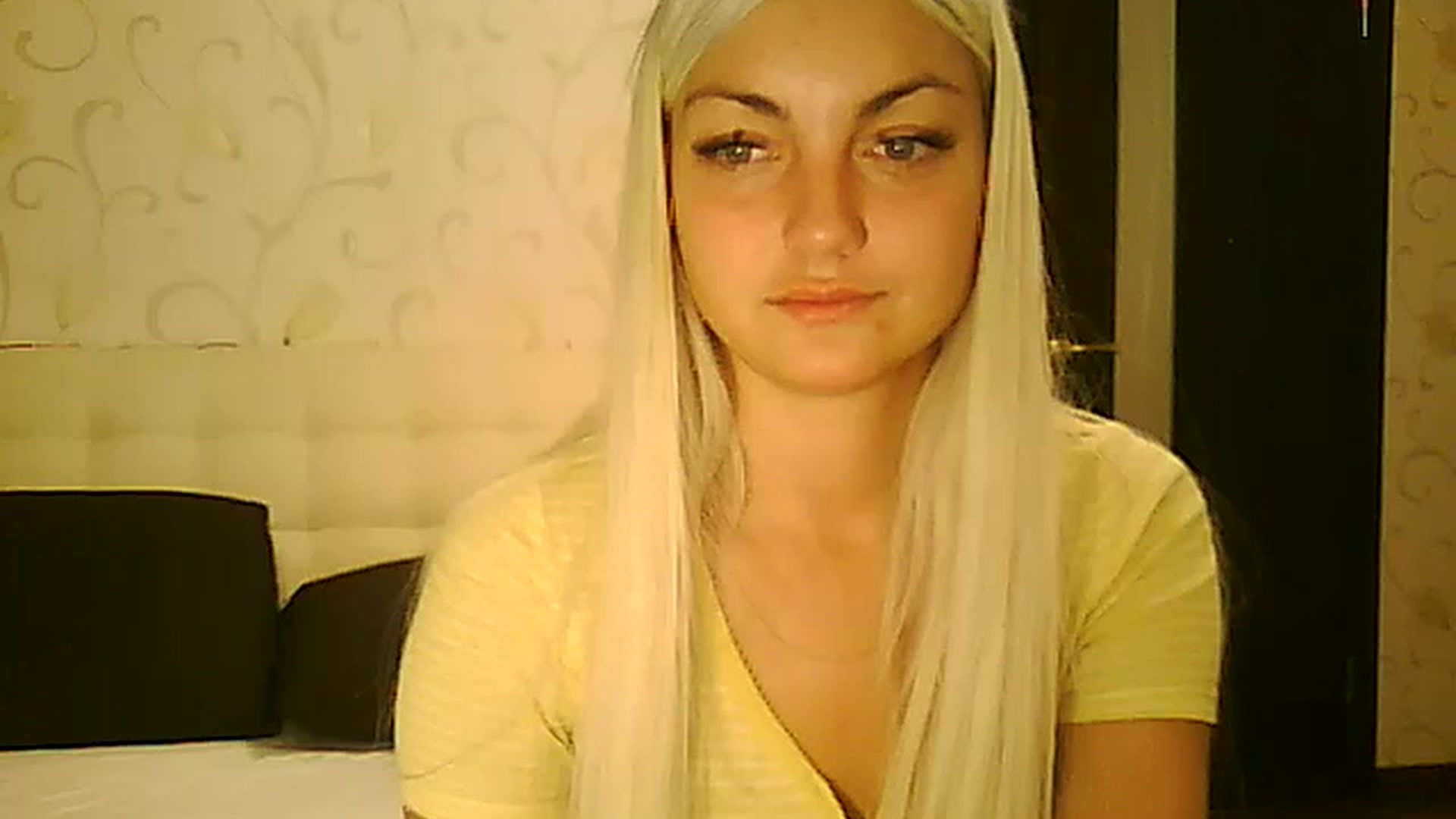 Gallery image thumbnail from AlissaMay's myfreecams stream on, 11/11/2023, 17:43 image 3 of 20