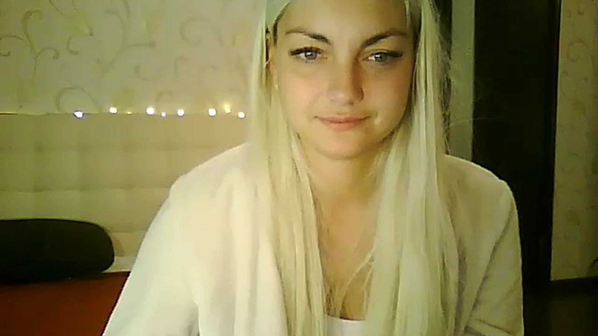 Gallery image thumbnail from AlissaMay's myfreecams stream on, 11/13/2023, 08:16 image 4 of 20