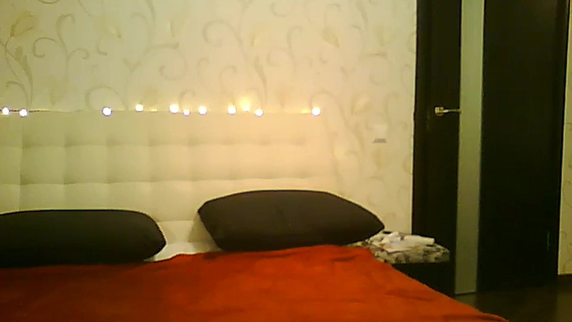 Gallery image thumbnail from AlissaMay's myfreecams stream on, 11/14/2023, 14:28 image 10 of 20