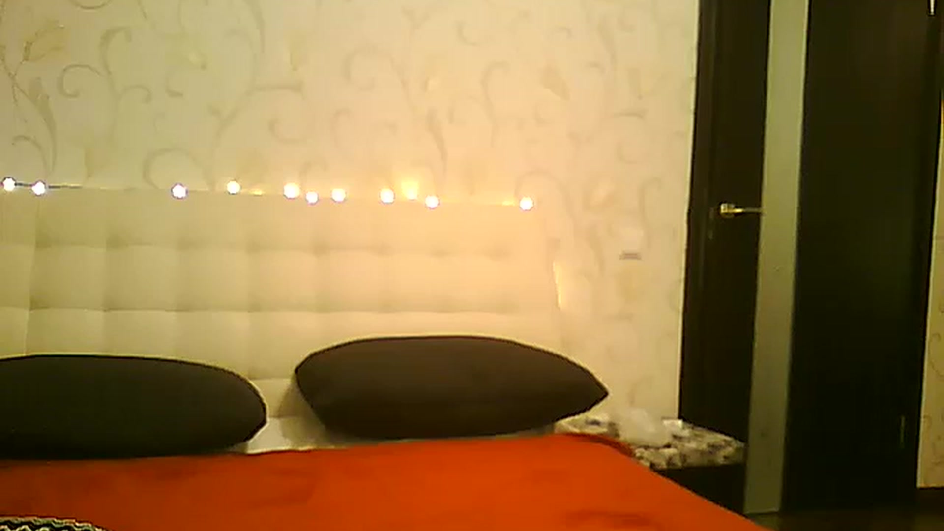 Gallery image thumbnail from AlissaMay's myfreecams stream on, 11/15/2023, 08:31 image 13 of 20