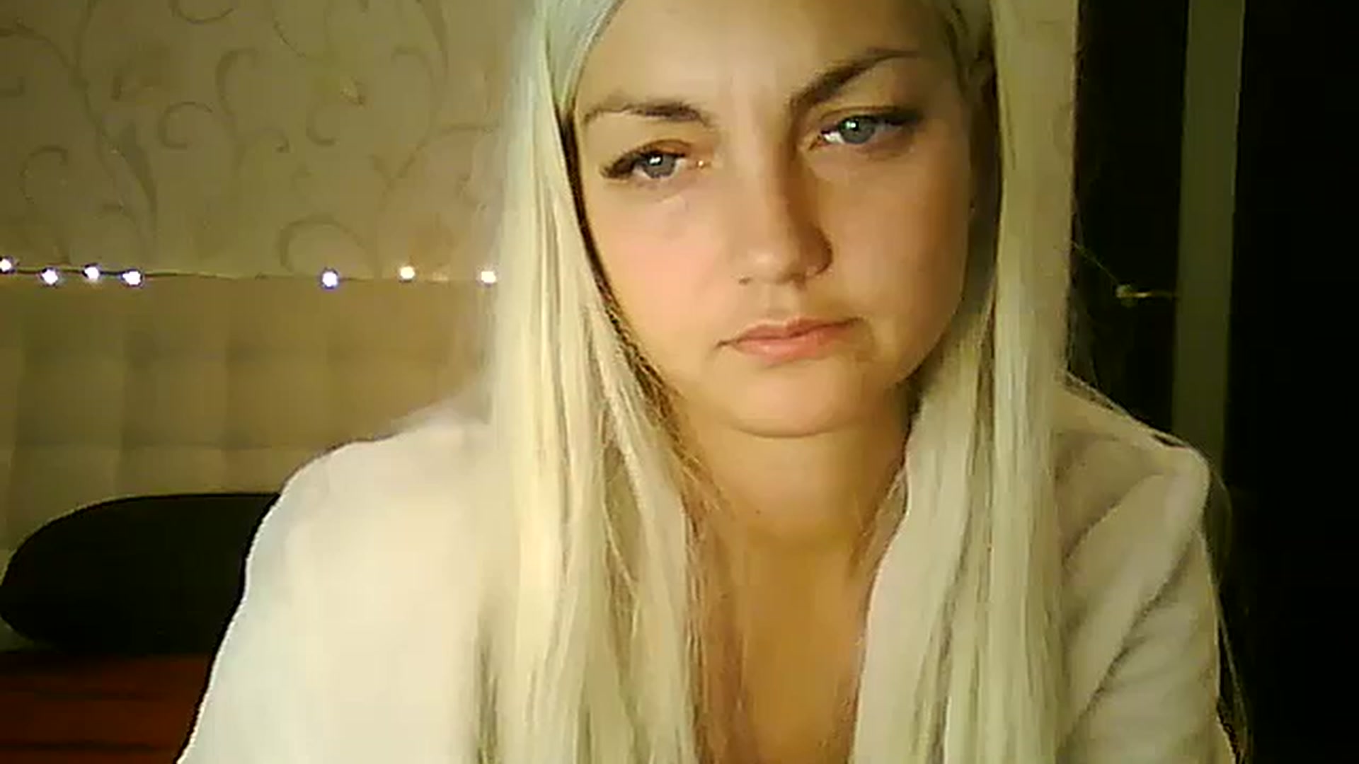 Gallery image thumbnail from AlissaMay's myfreecams stream on, 11/15/2023, 13:52 image 15 of 20