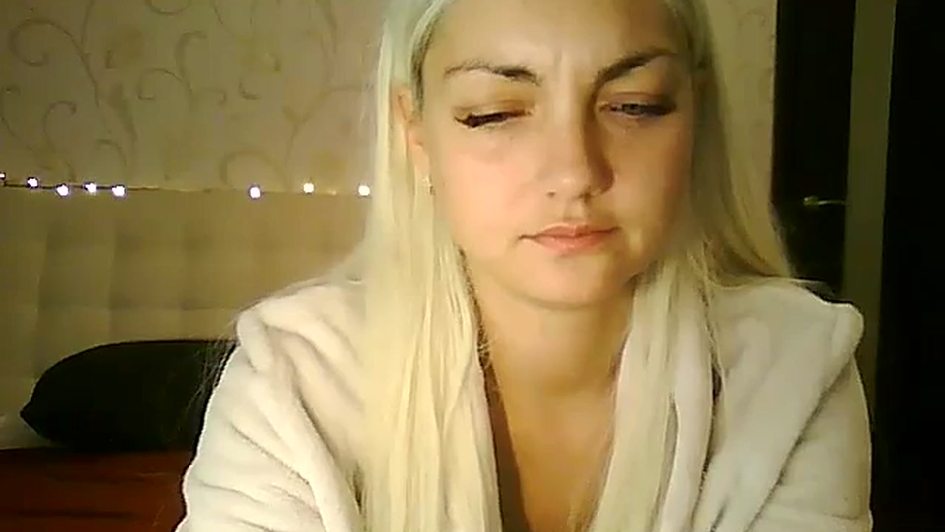 Gallery image thumbnail from AlissaMay's myfreecams stream on, 11/15/2023, 13:52 image 7 of 20