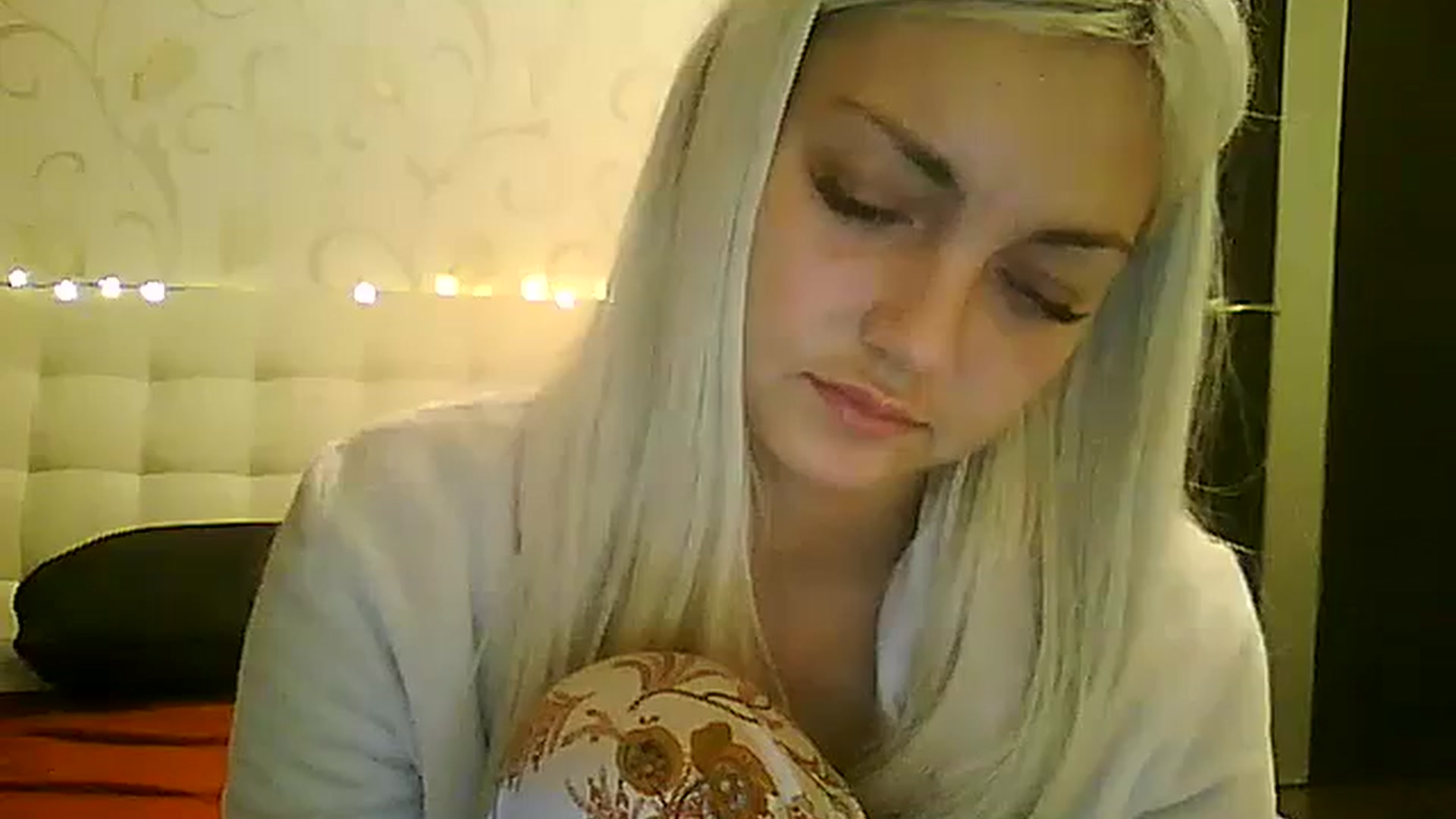 Gallery image thumbnail from AlissaMay's myfreecams stream on, 11/15/2023, 15:08 image 1 of 20
