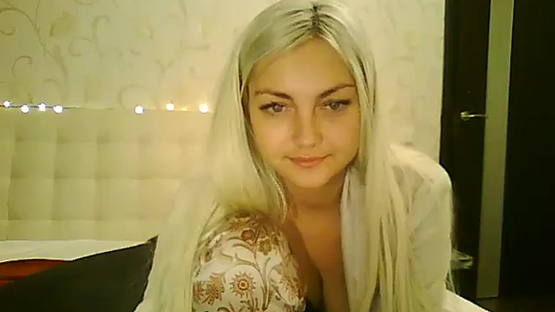 Gallery image thumbnail from AlissaMay's myfreecams stream on, 11/15/2023, 15:08 image 9 of 20