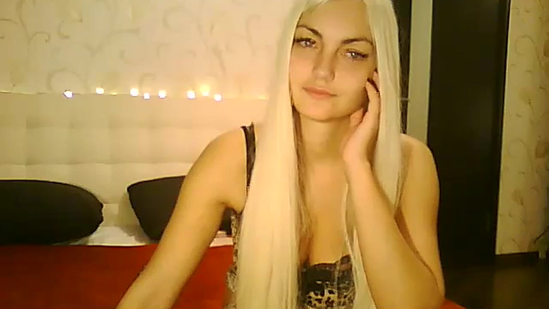 Gallery image thumbnail from AlissaMay's myfreecams stream on, 11/16/2023, 17:52 image 10 of 20