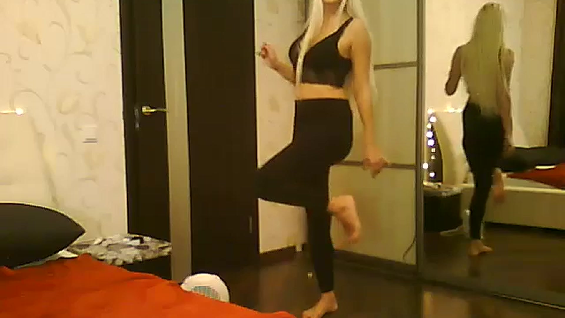 Gallery image thumbnail from AlissaMay's myfreecams stream on, 11/17/2023, 12:11 image 3 of 20