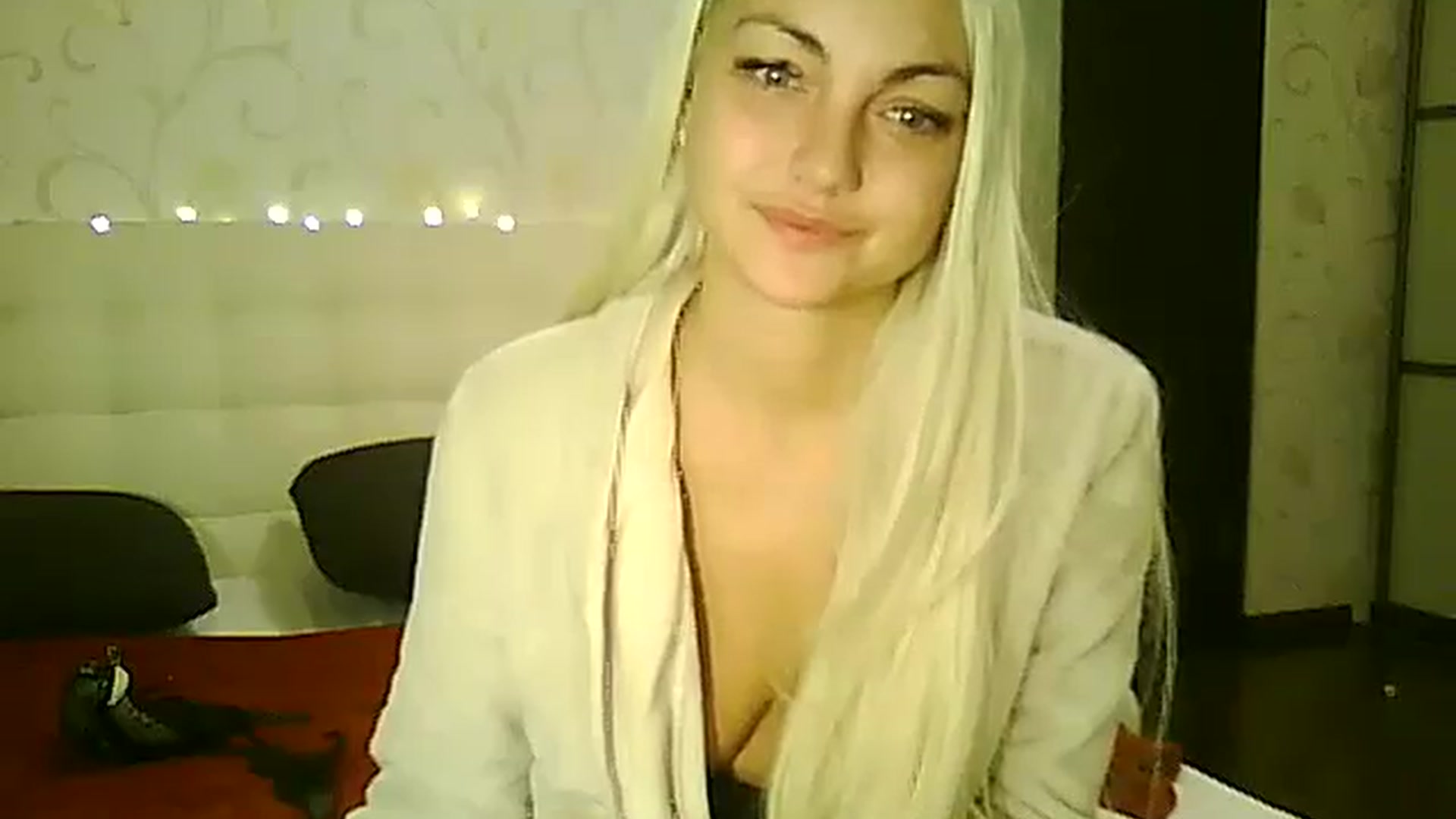 Gallery image thumbnail from AlissaMay's myfreecams stream on, 11/17/2023, 14:31 image 16 of 20