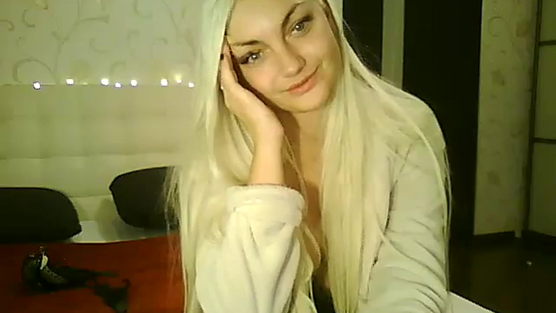 Gallery image thumbnail from AlissaMay's myfreecams stream on, 11/17/2023, 14:31 image 18 of 20