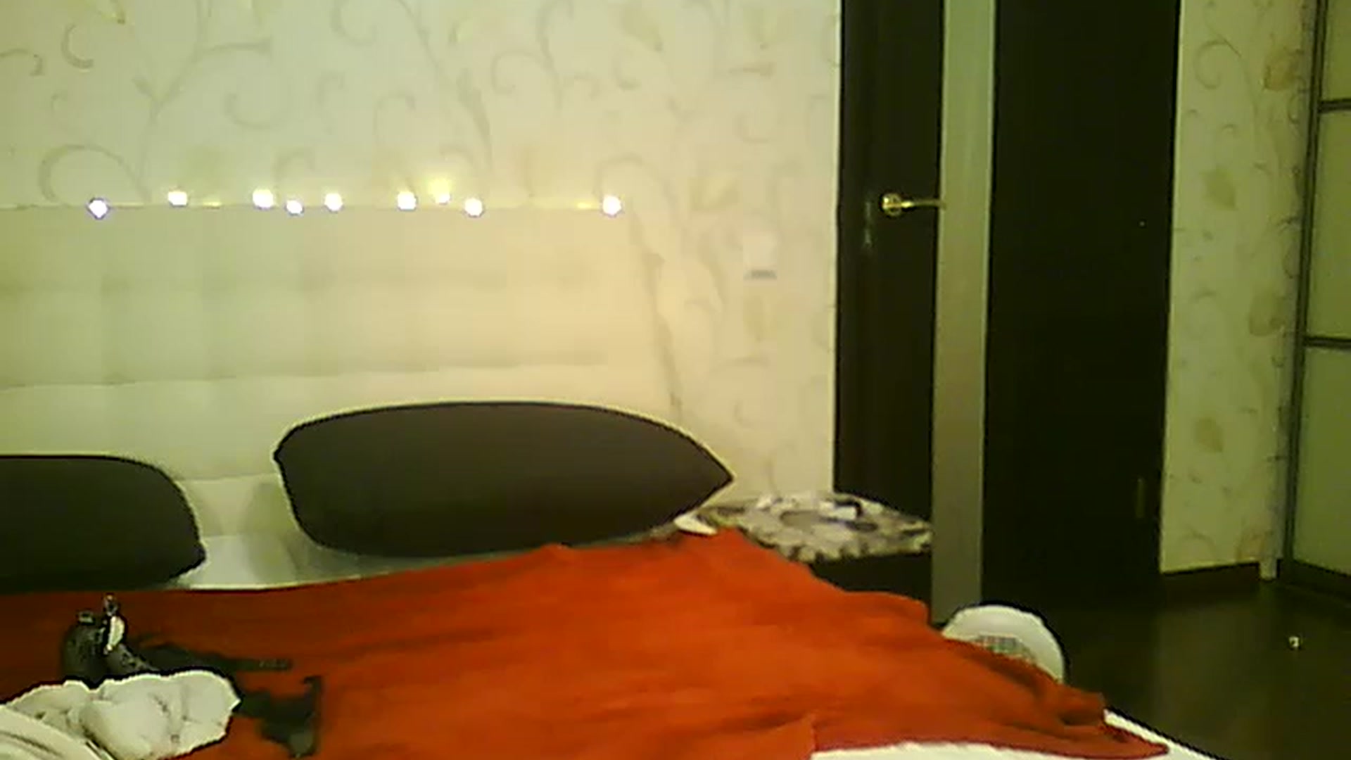 Gallery image thumbnail from AlissaMay's myfreecams stream on, 11/17/2023, 14:31 image 8 of 20