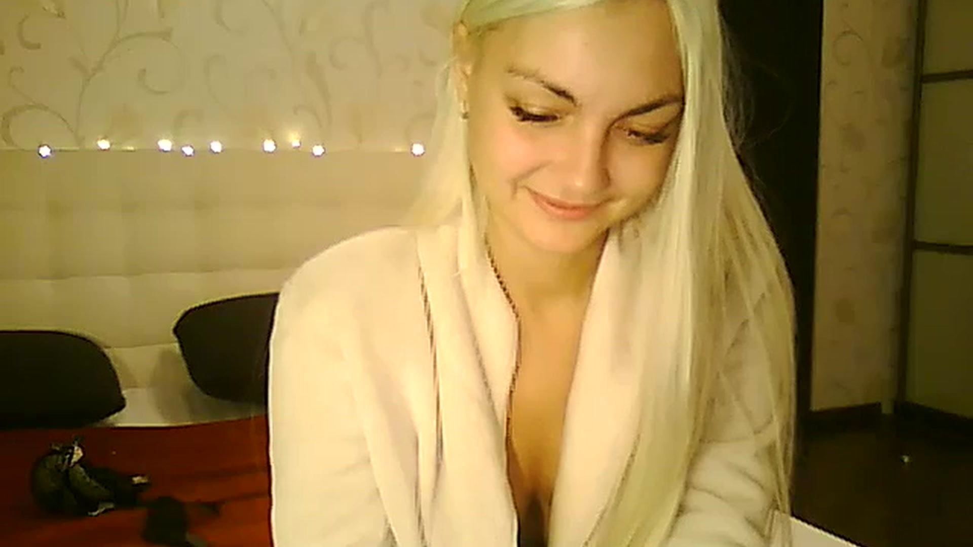 Gallery image thumbnail from AlissaMay's myfreecams stream on, 11/17/2023, 14:58 image 16 of 20