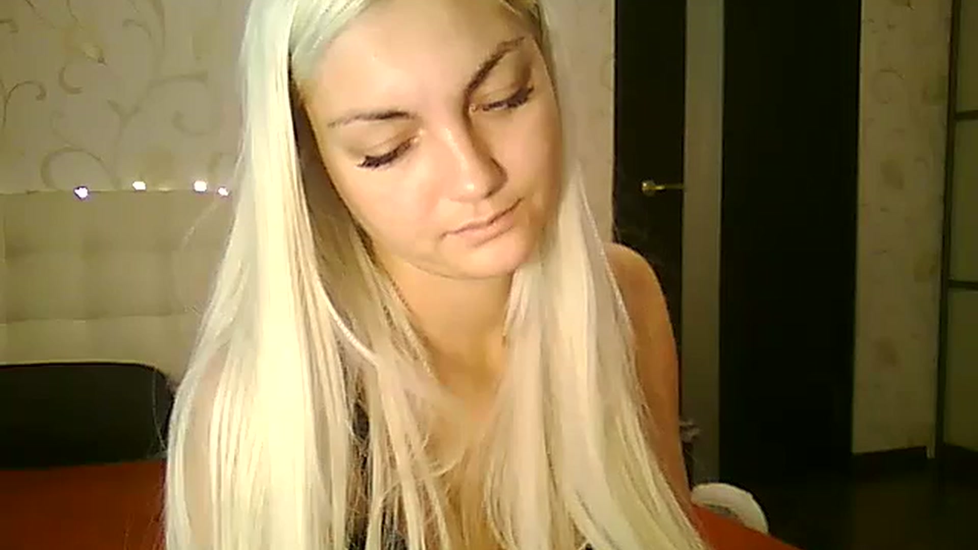 Gallery image thumbnail from AlissaMay's myfreecams stream on, 11/18/2023, 09:25 image 14 of 20