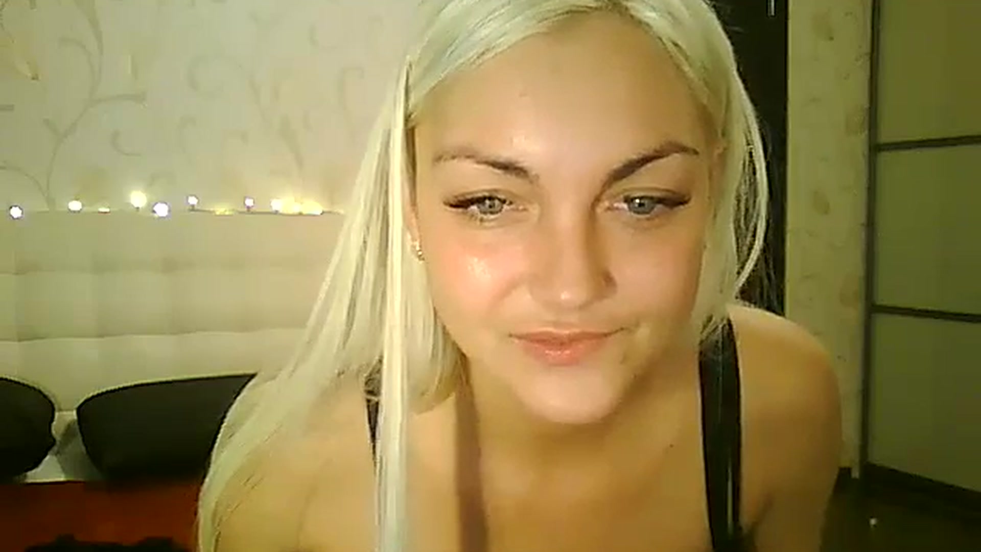 Gallery image thumbnail from AlissaMay's myfreecams stream on, 11/19/2023, 10:59 image 5 of 20