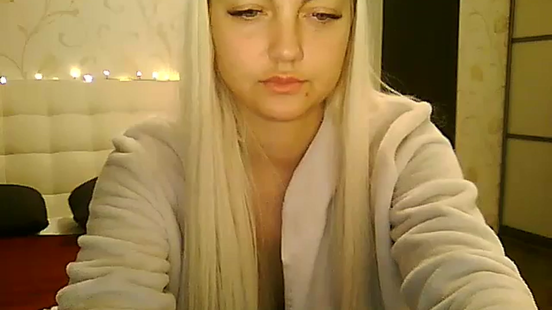 Gallery image thumbnail from AlissaMay's myfreecams stream on, 11/20/2023, 10:20 image 9 of 20