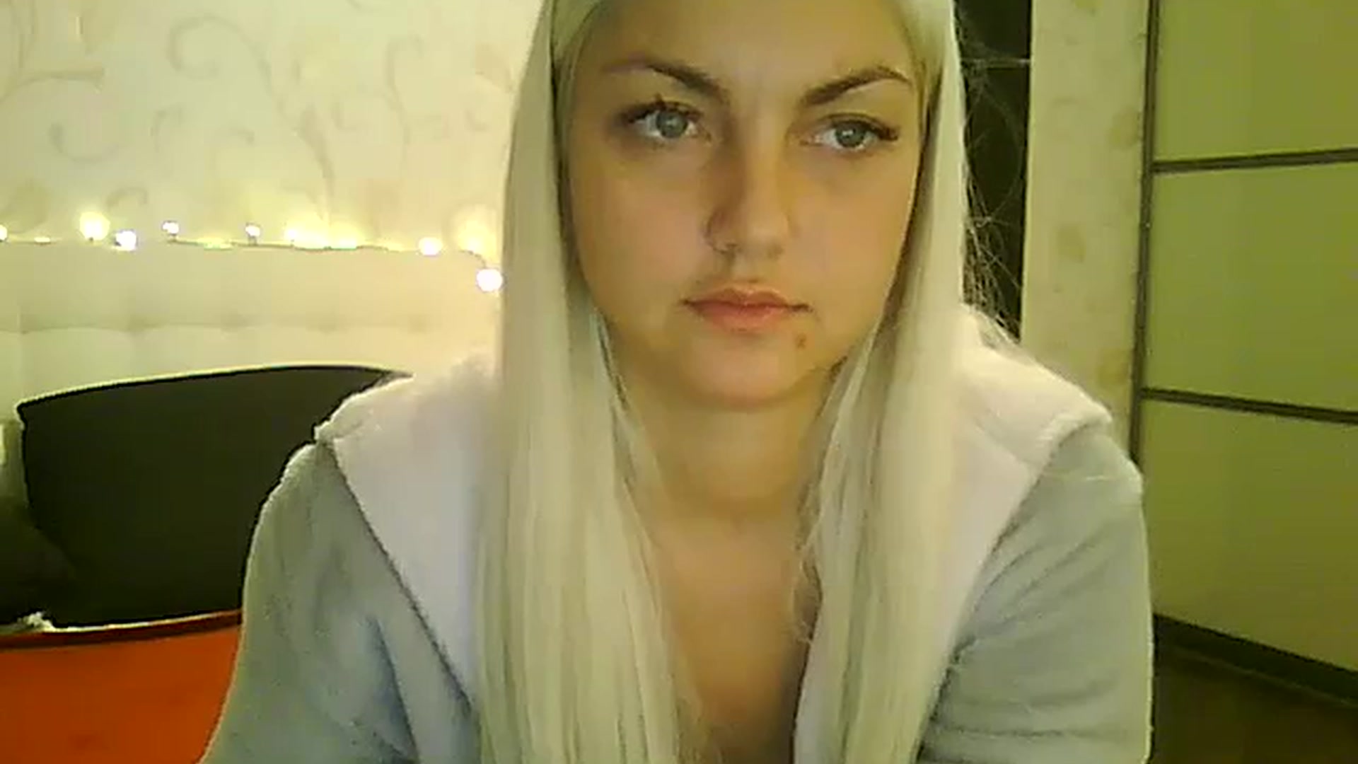 Gallery image thumbnail from AlissaMay's myfreecams stream on, 11/21/2023, 13:40 image 10 of 20