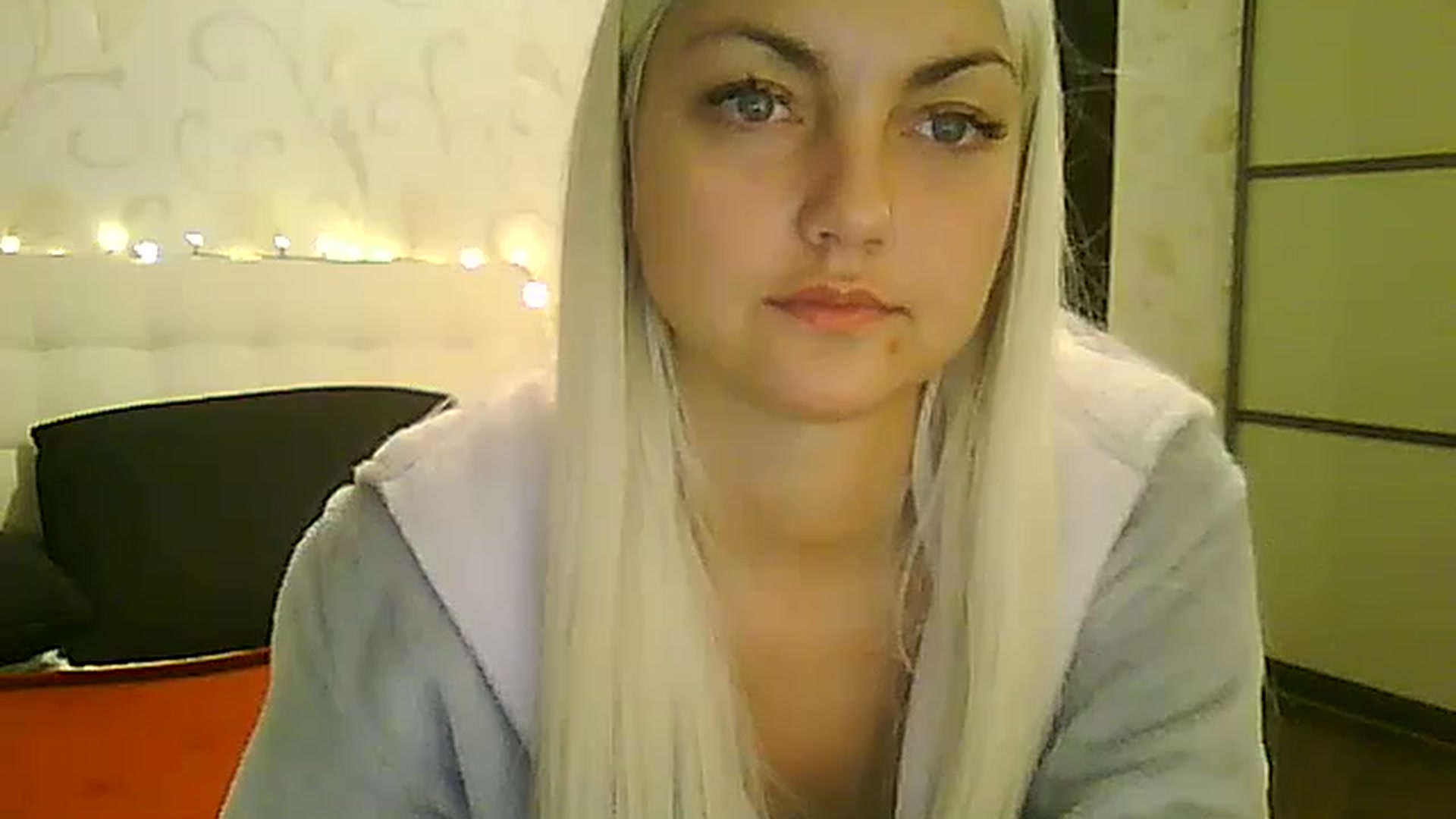 Gallery image thumbnail from AlissaMay's myfreecams stream on, 11/21/2023, 13:40 image 2 of 20