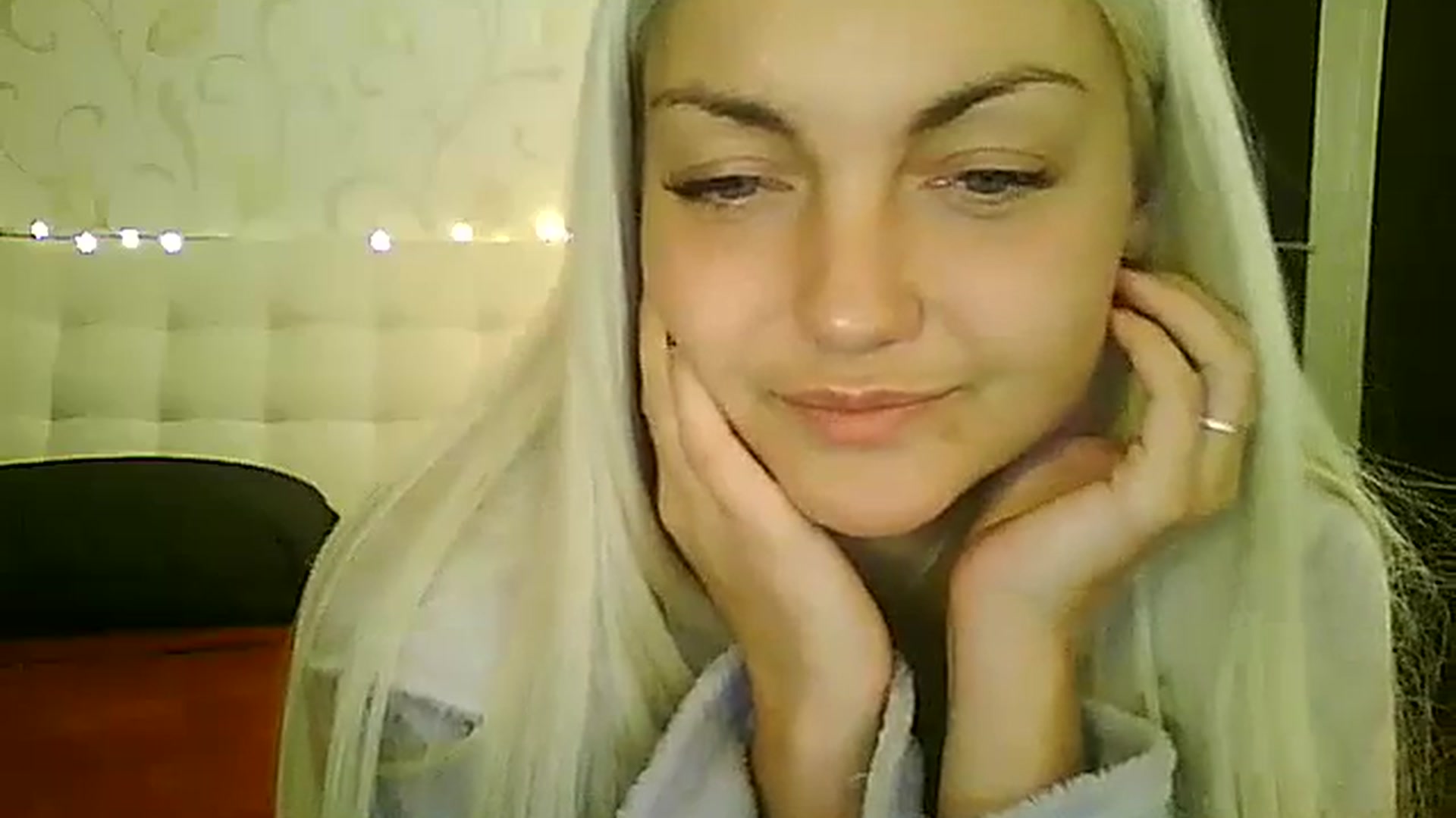 Gallery image thumbnail from AlissaMay's myfreecams stream on, 11/26/2023, 20:04 image 3 of 20